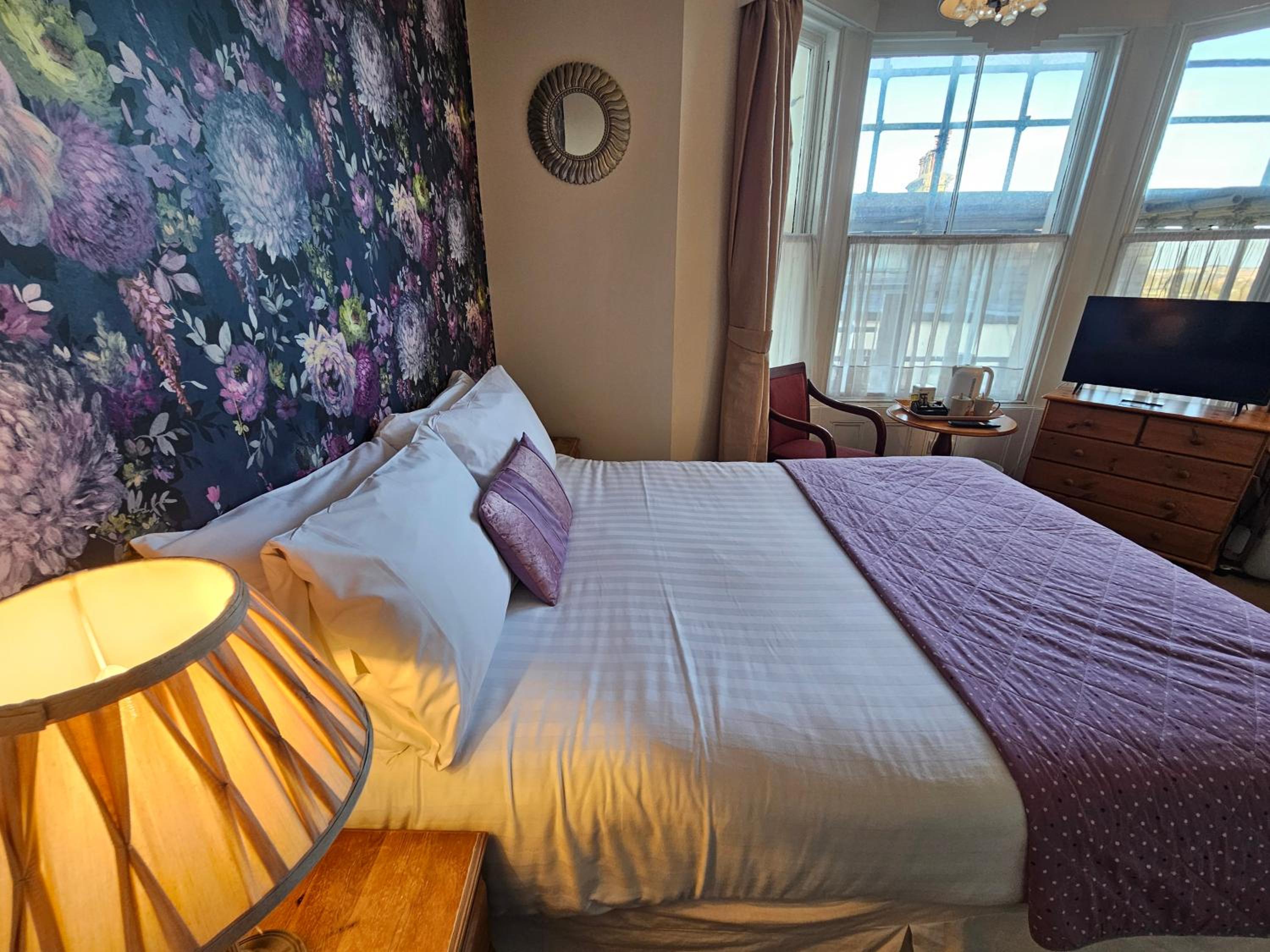 Large Double Room photo 2