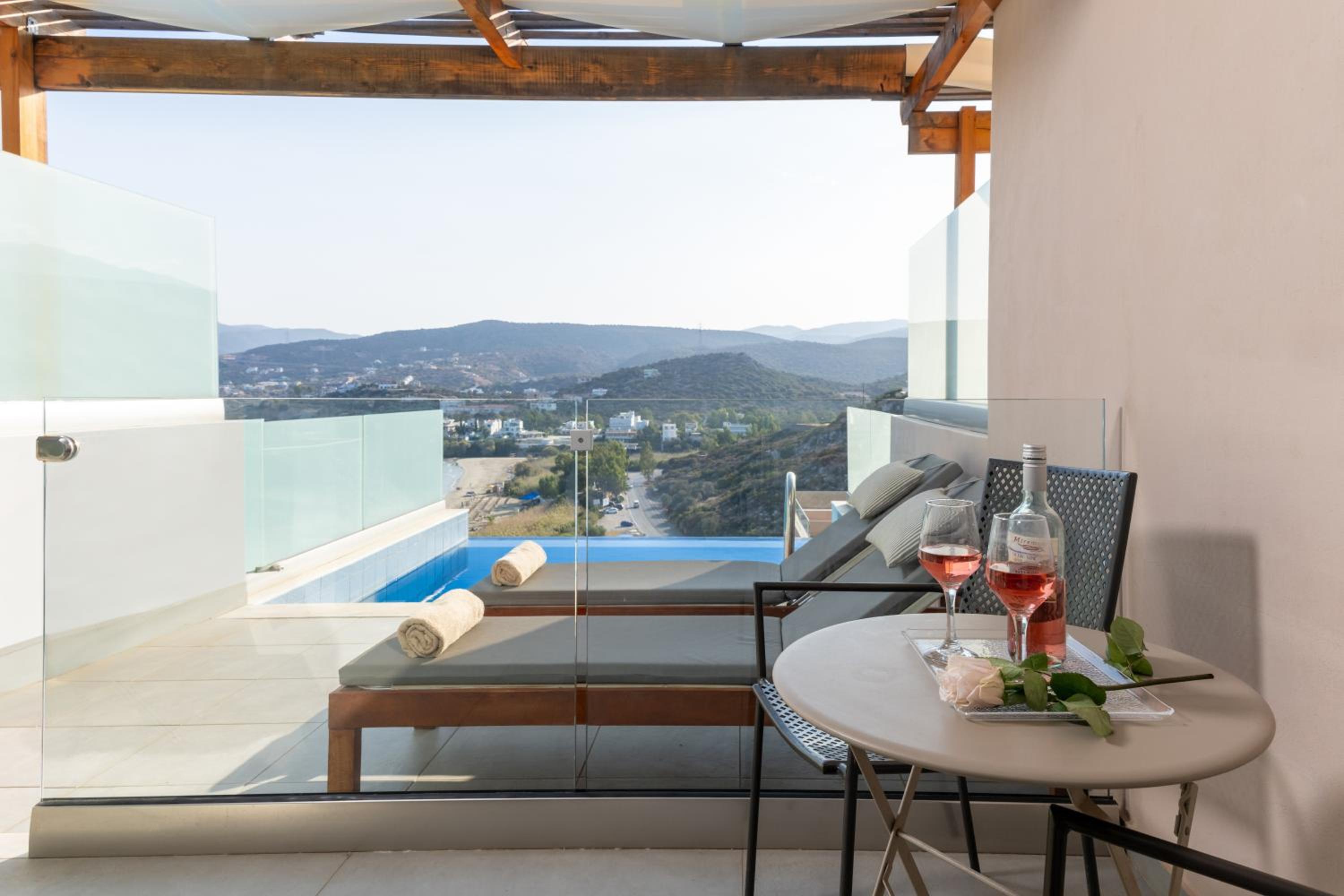 Suite Two Bedroom with Side Sea View & Private Pool