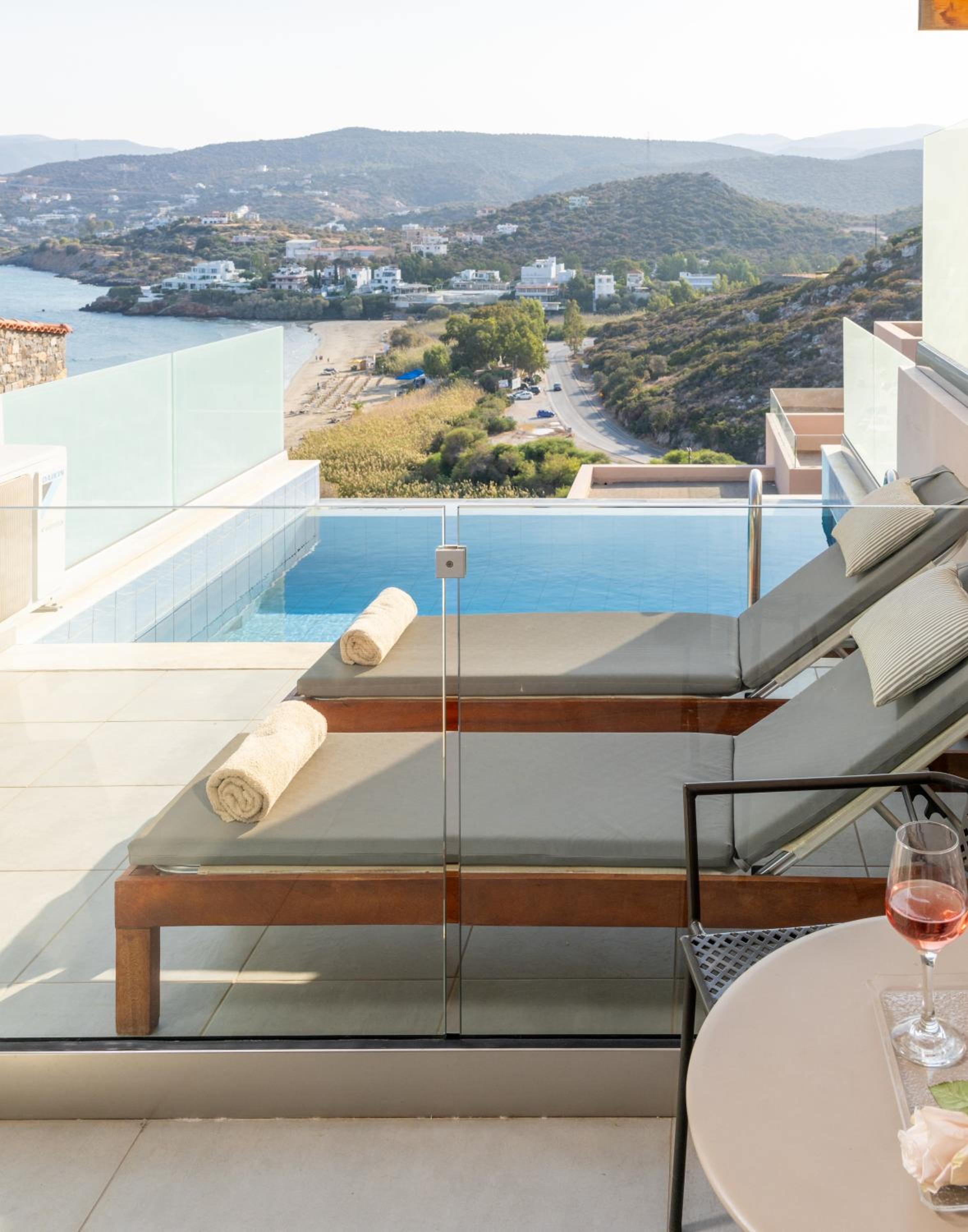 Suite Two Bedroom with Side Sea View & Private Pool - Photo 9