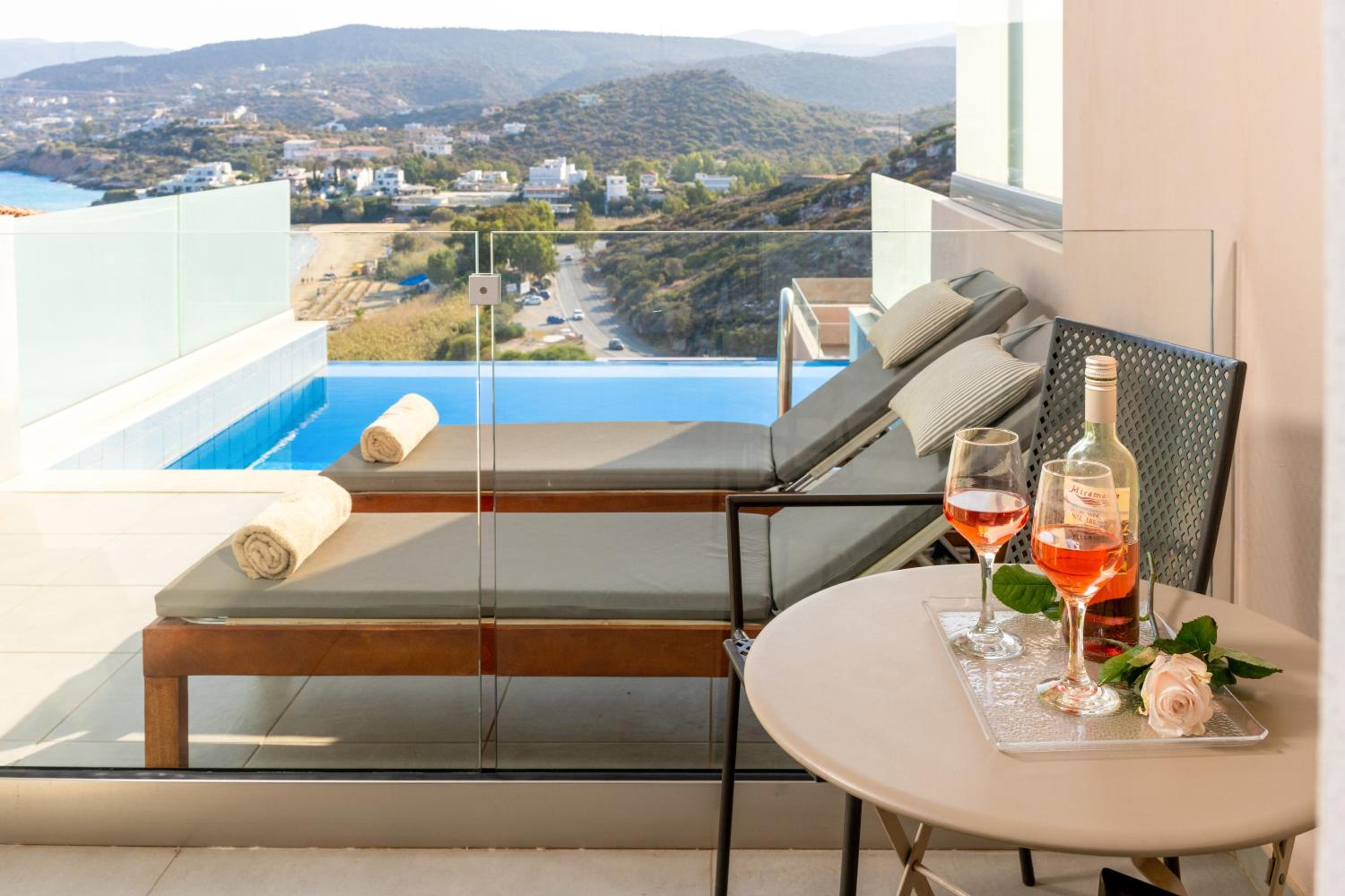 Suite Two Bedroom with Side Sea View & Private Pool thumbnail 5