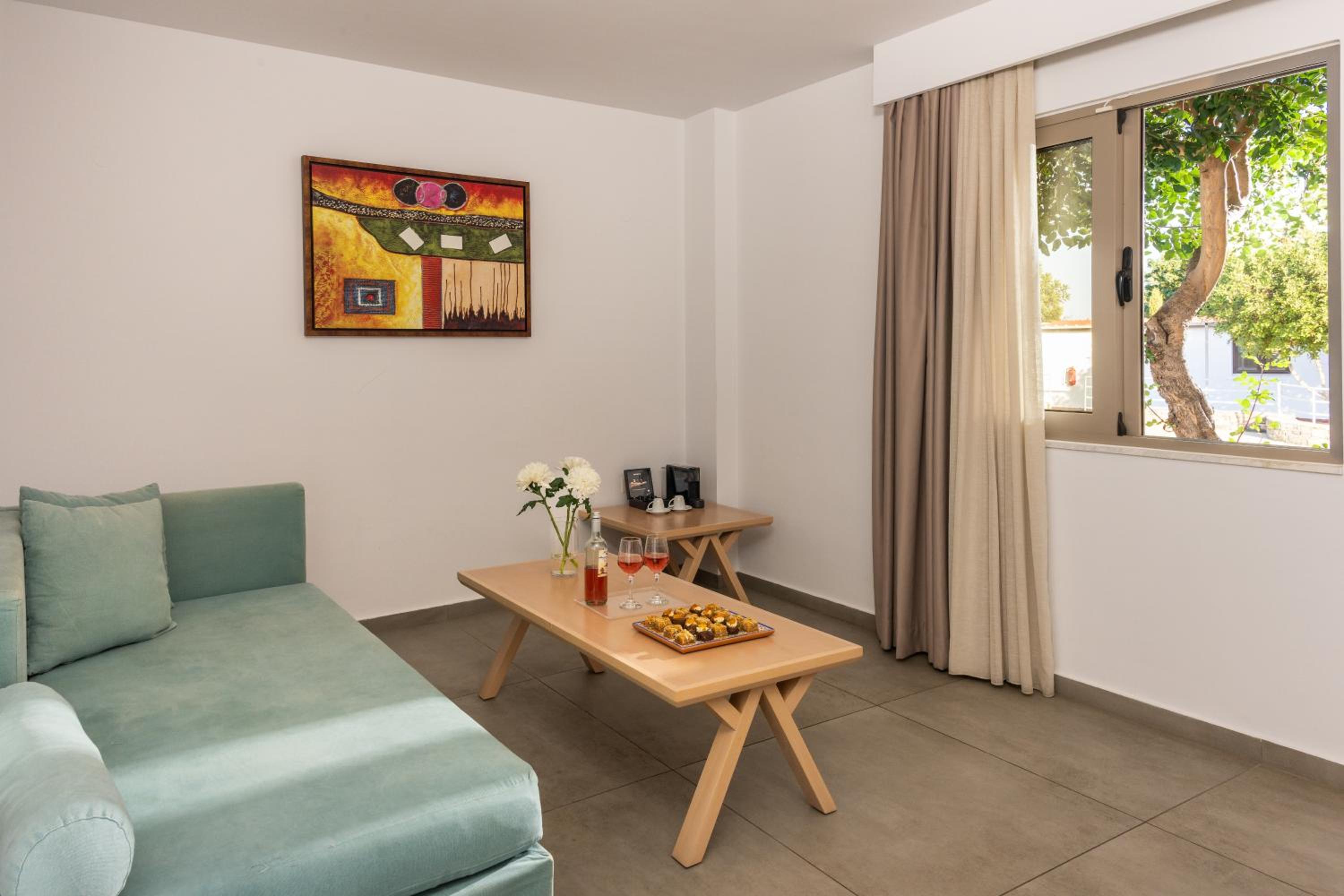 Suite Two Bedroom with Side Sea View & Private Pool - Photo 7