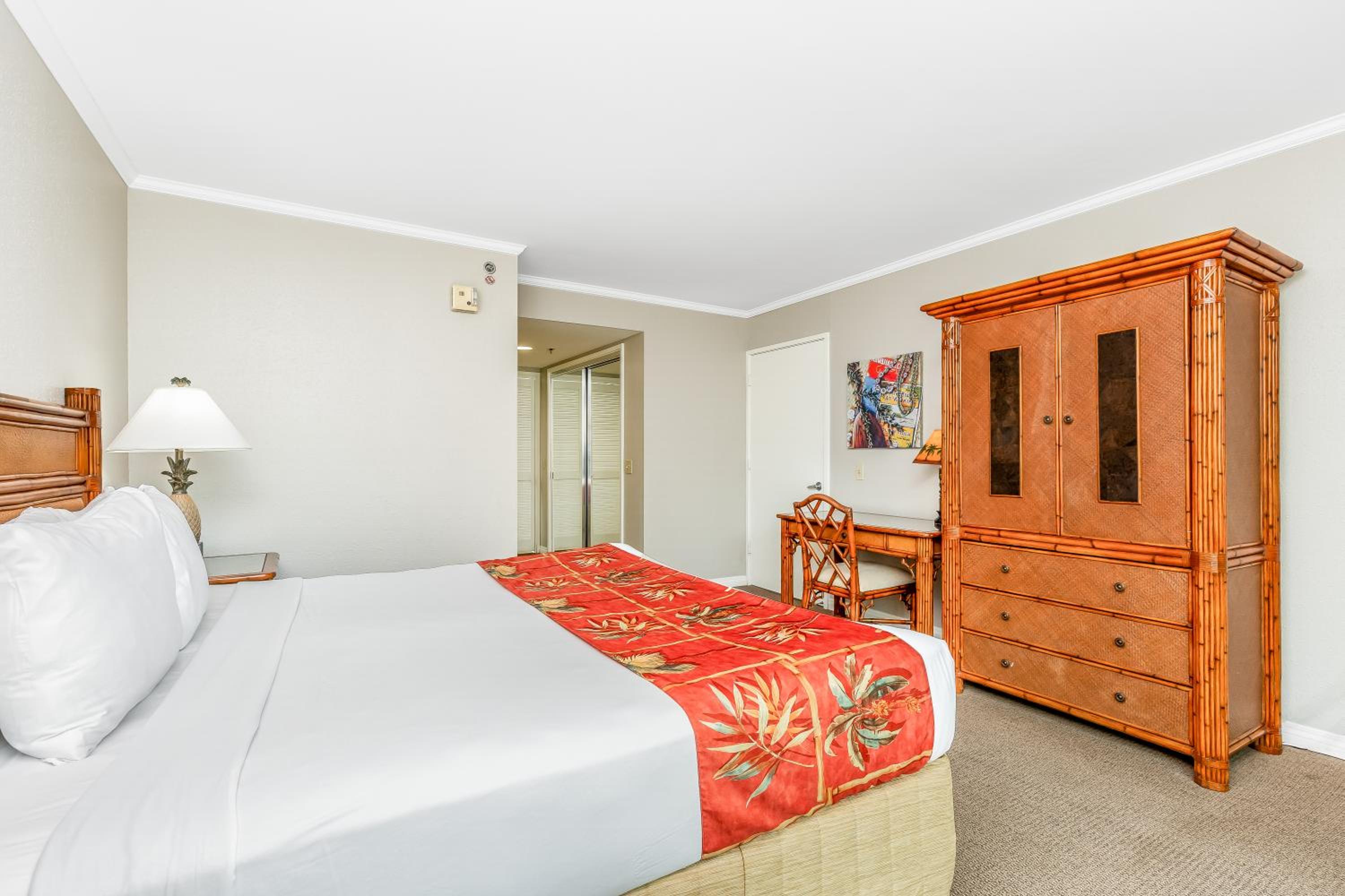 City View Two Bedroom Suite - Photo 3
