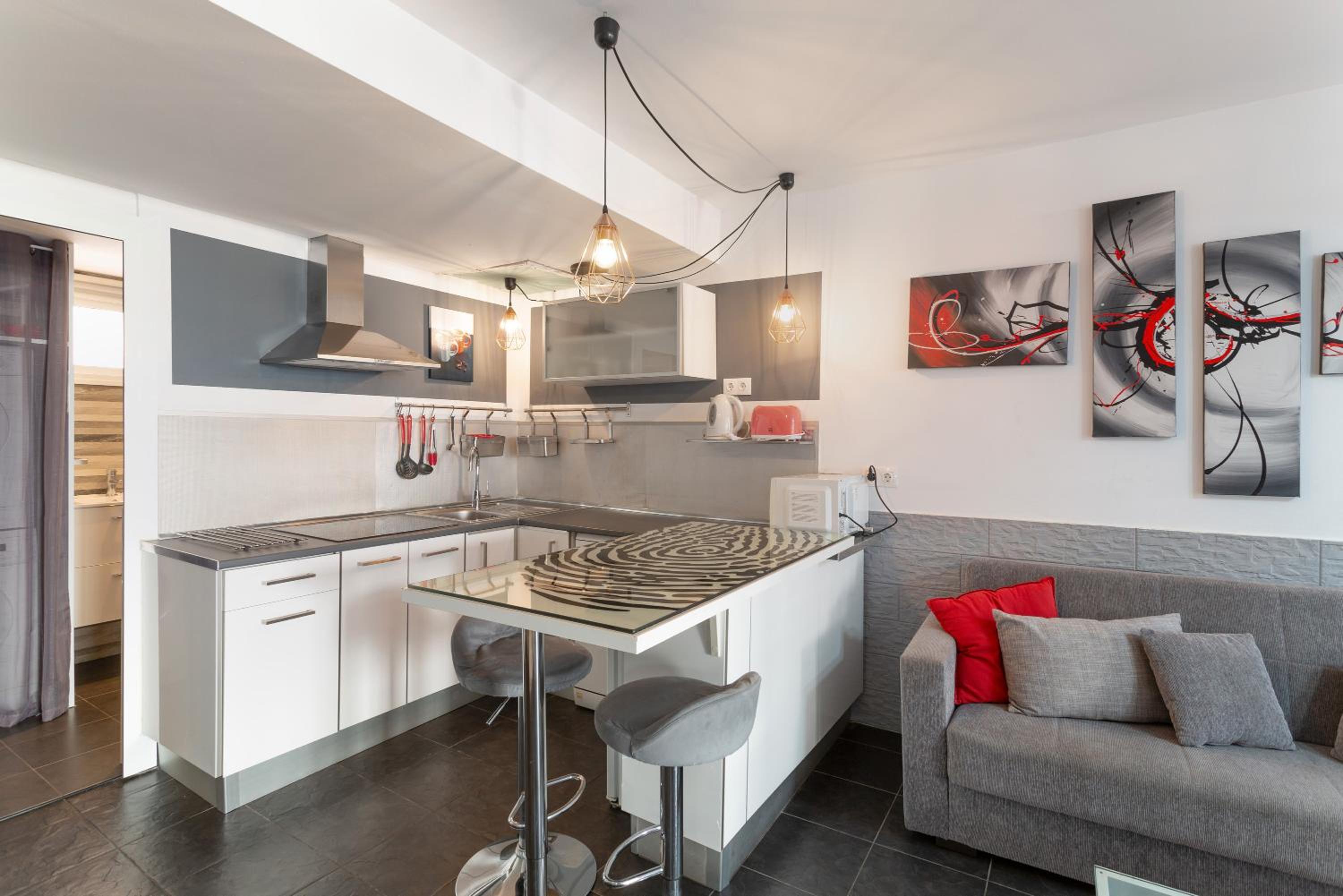 Studio with Terrace photo 2