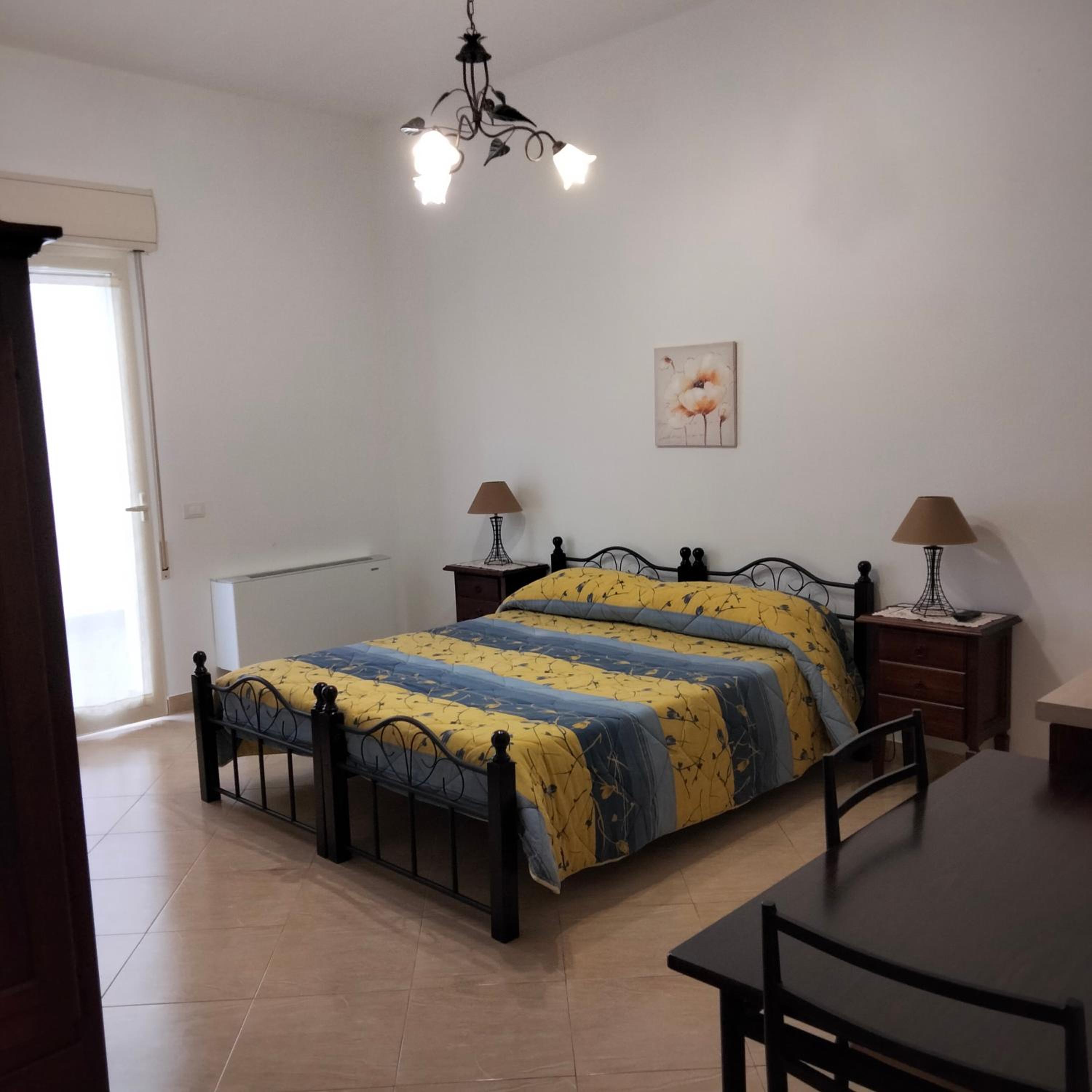 Studio Apartment photo 1