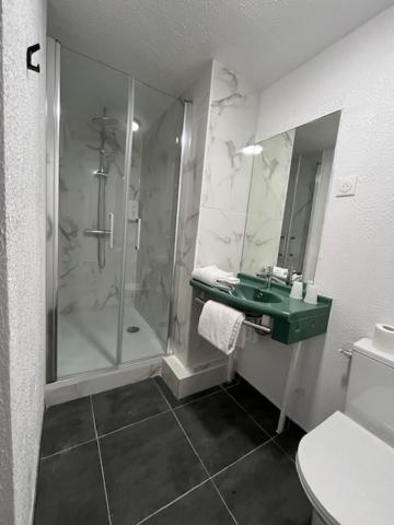 Deluxe Room - Photo 2