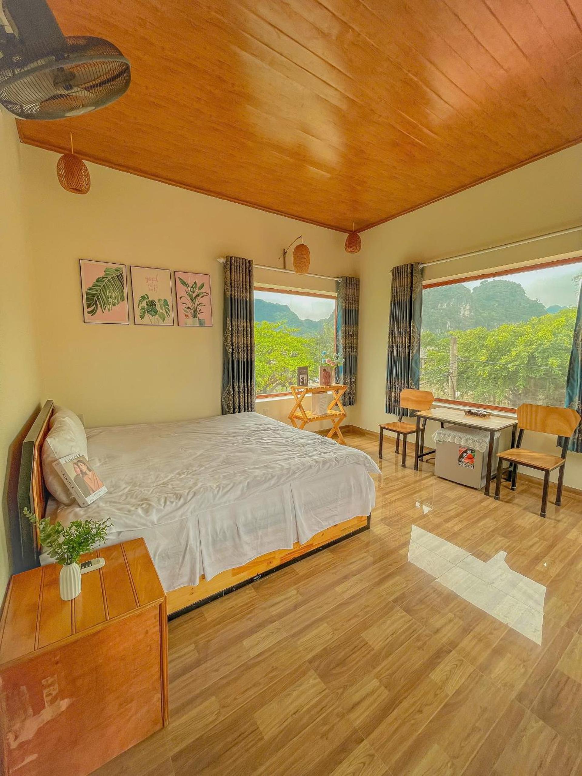 King Room with Balcony