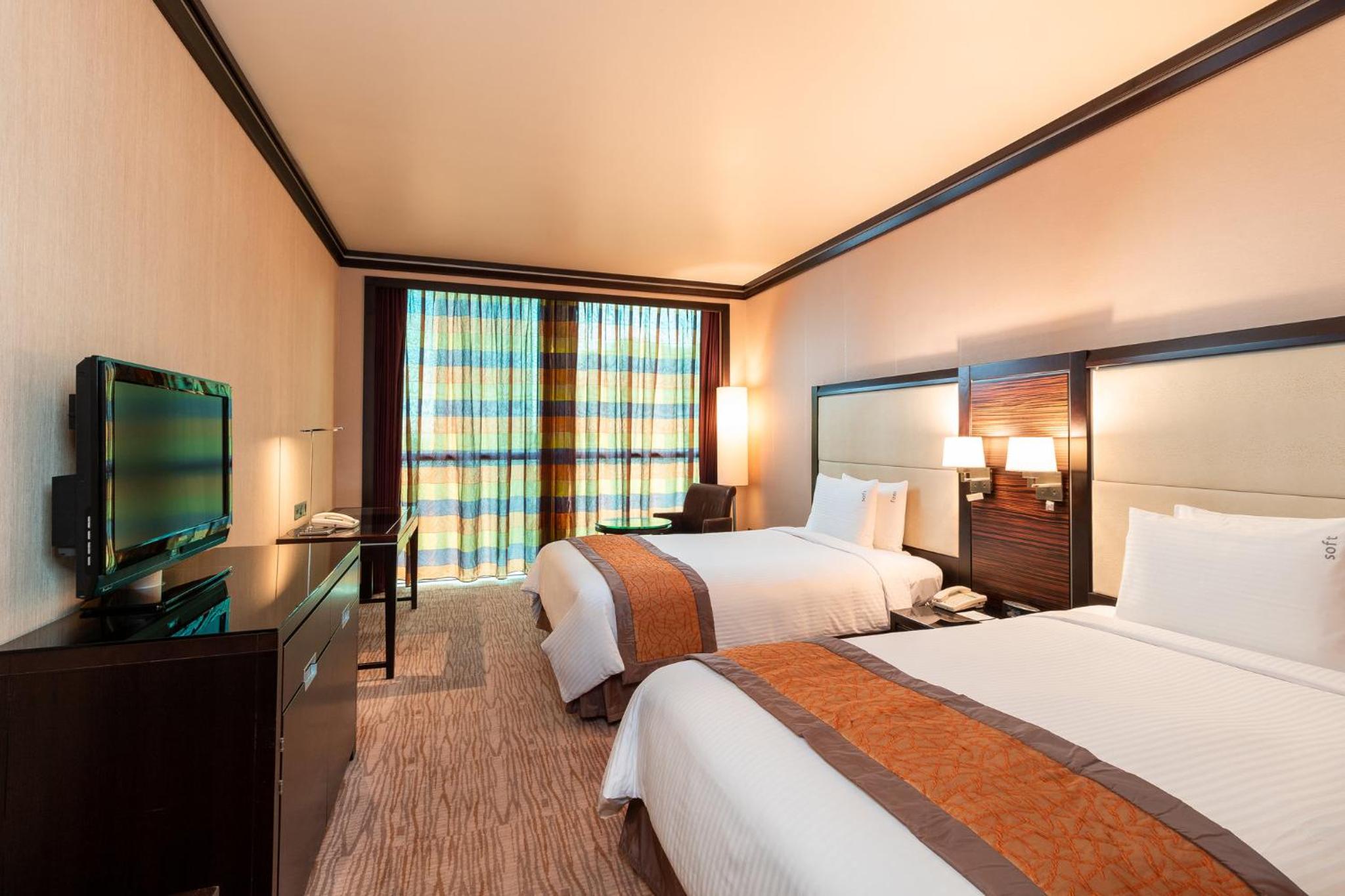 Standard Twin Room - Photo 1