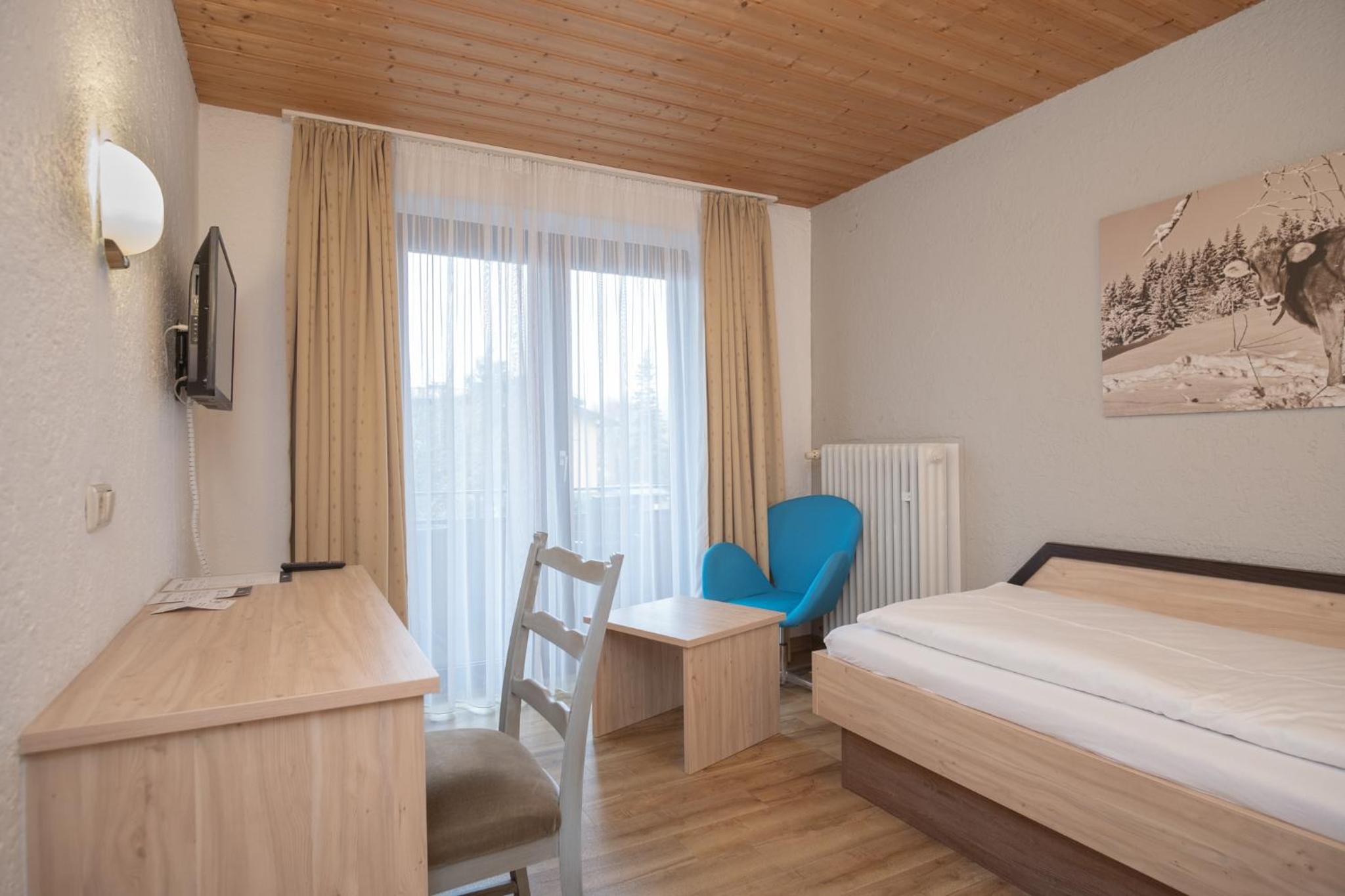 Single Room with Balcony photo 3