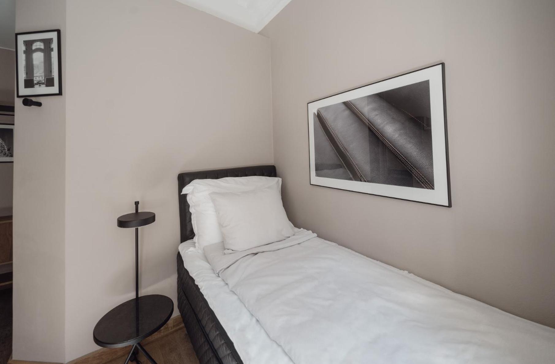Single Room photo 2