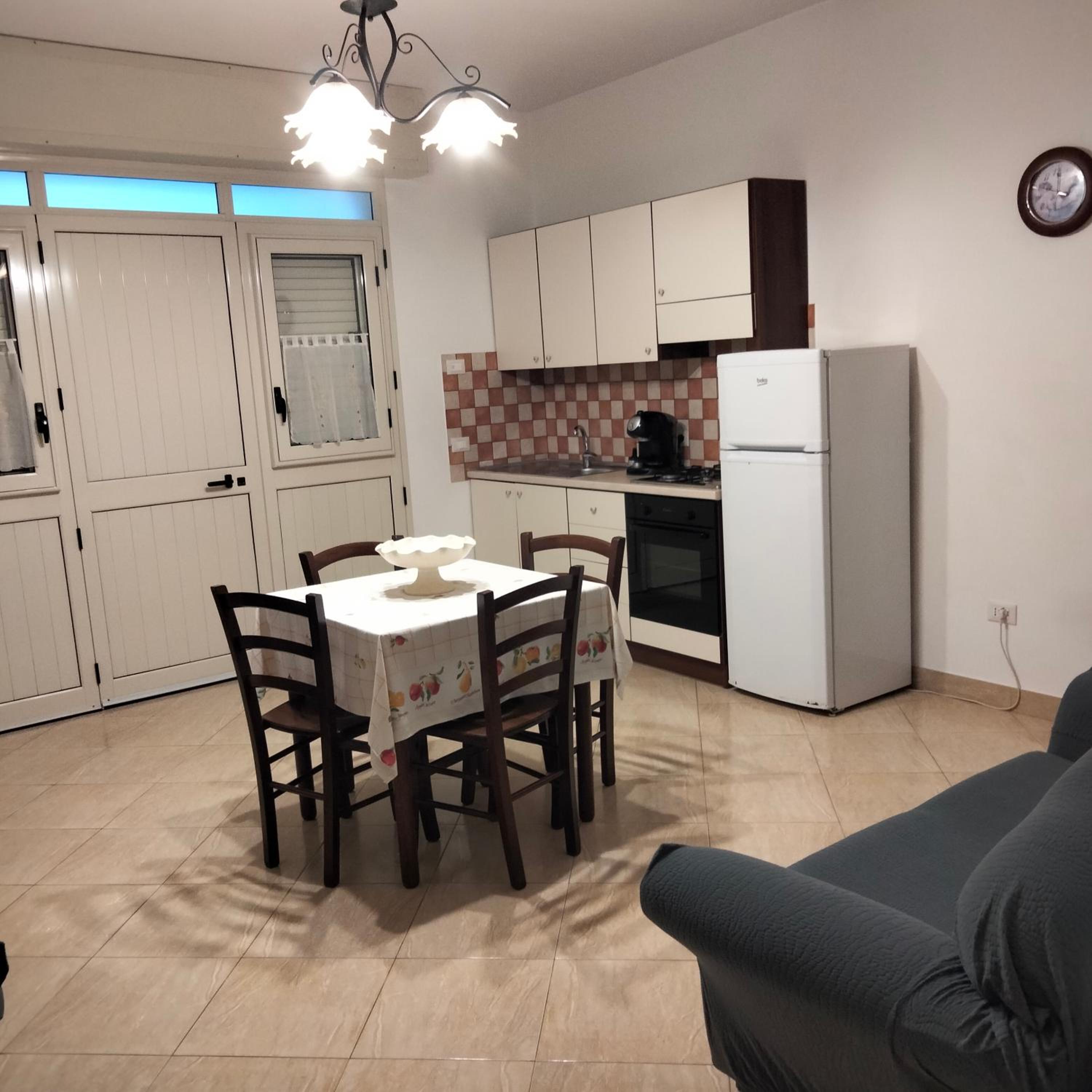 Apartment - Ground Floor - Photo 1