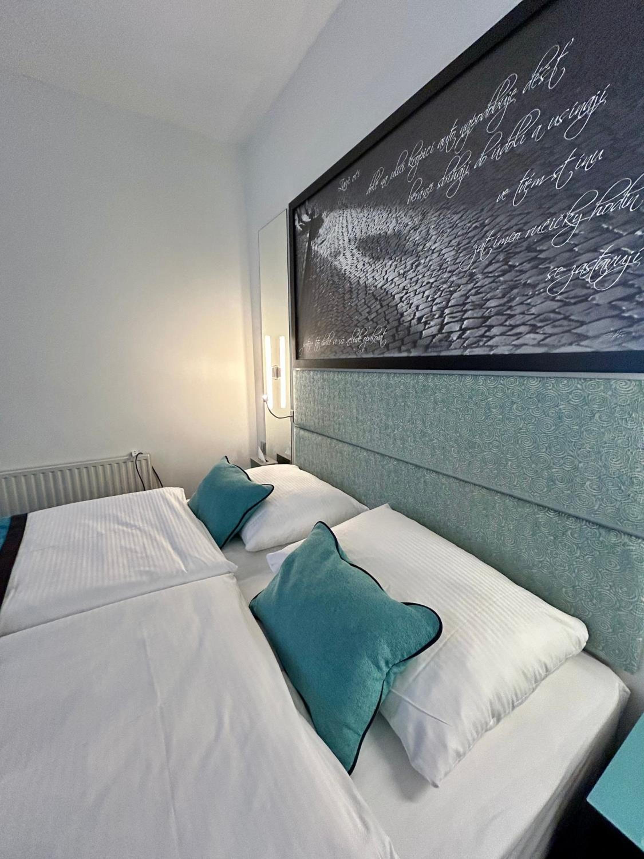 Red & Blue Design Hotel Prague — photo 84