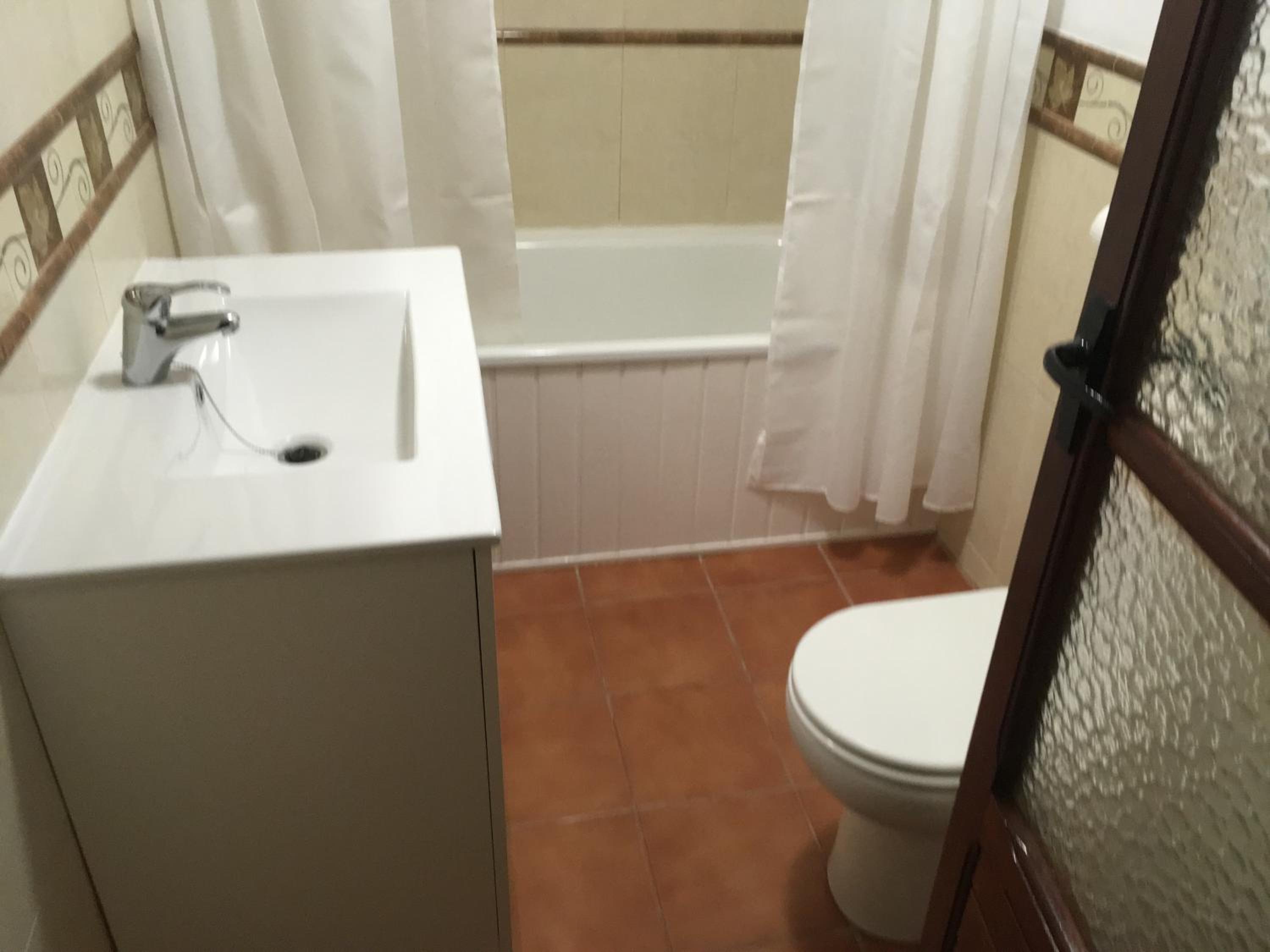 Budget Double Room photo 2