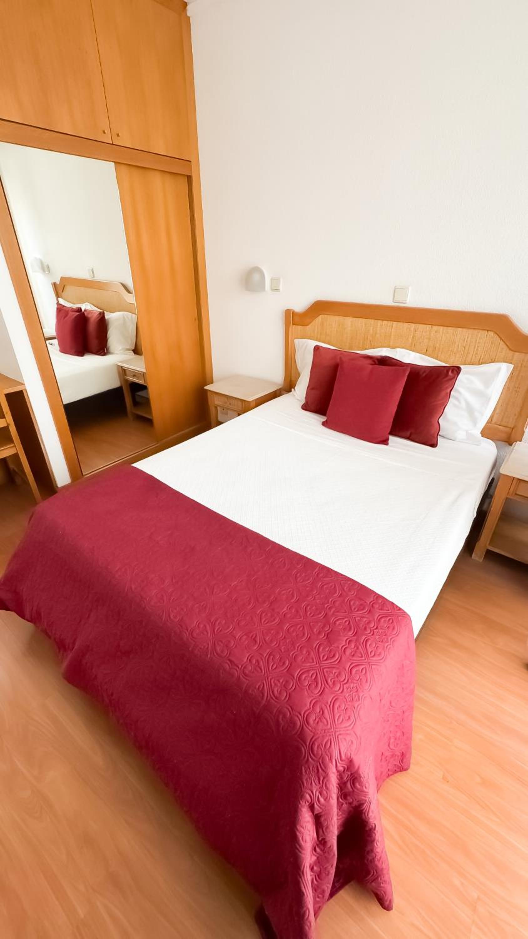 Double Room - Photo 2