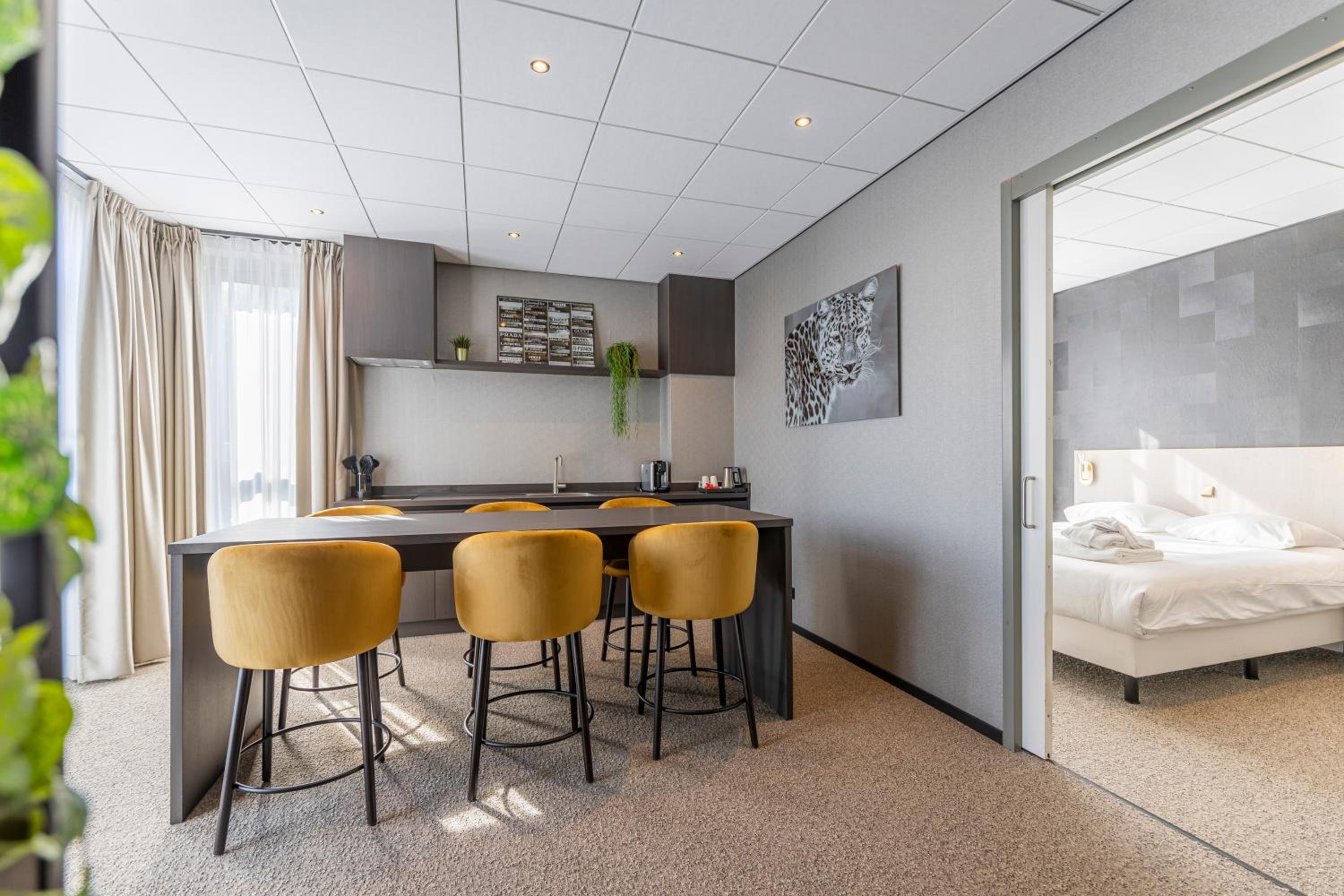 Apartment with Sea View photo 2
