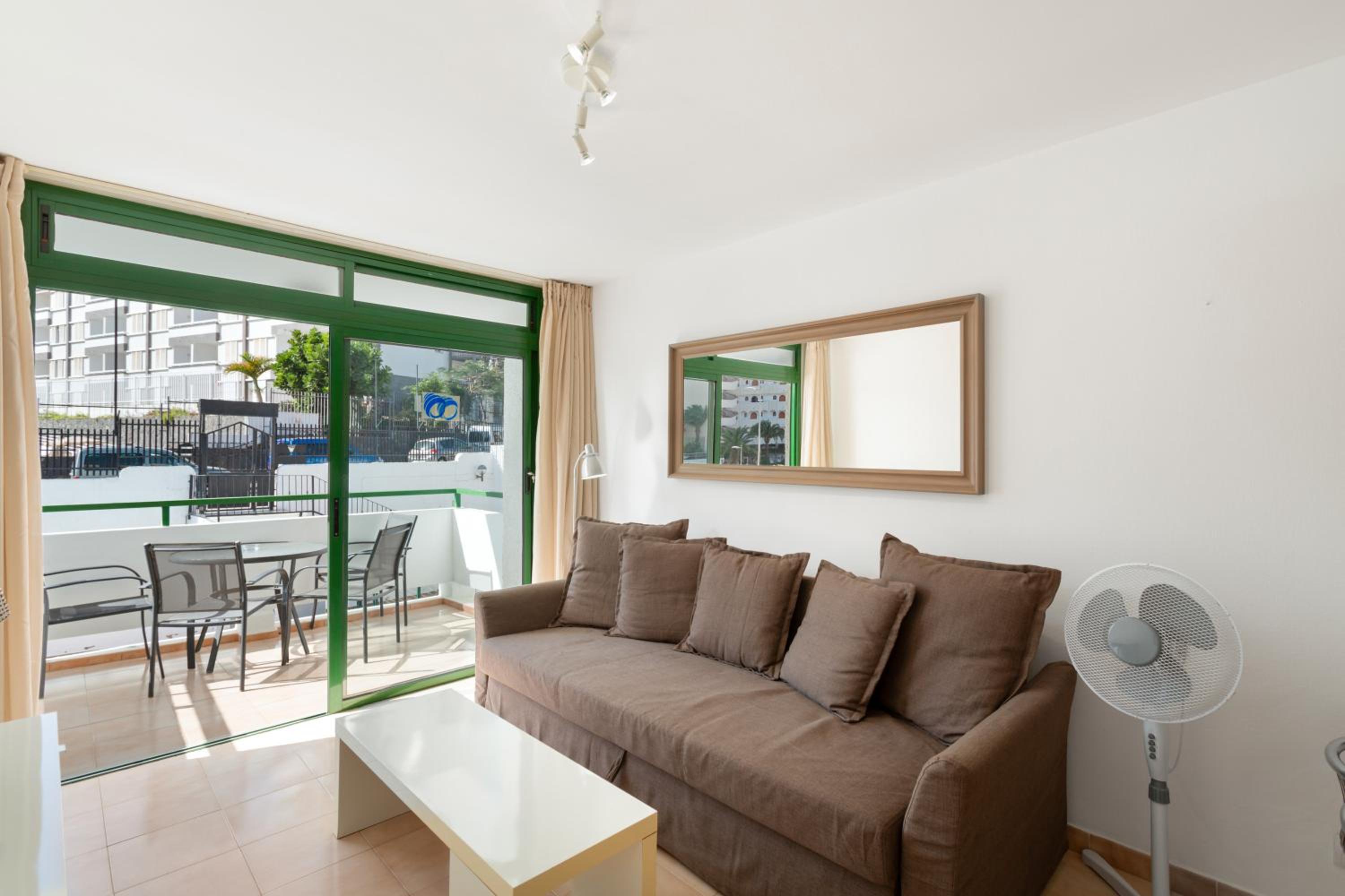 Apartamento de un dormitorio superior con balcón
