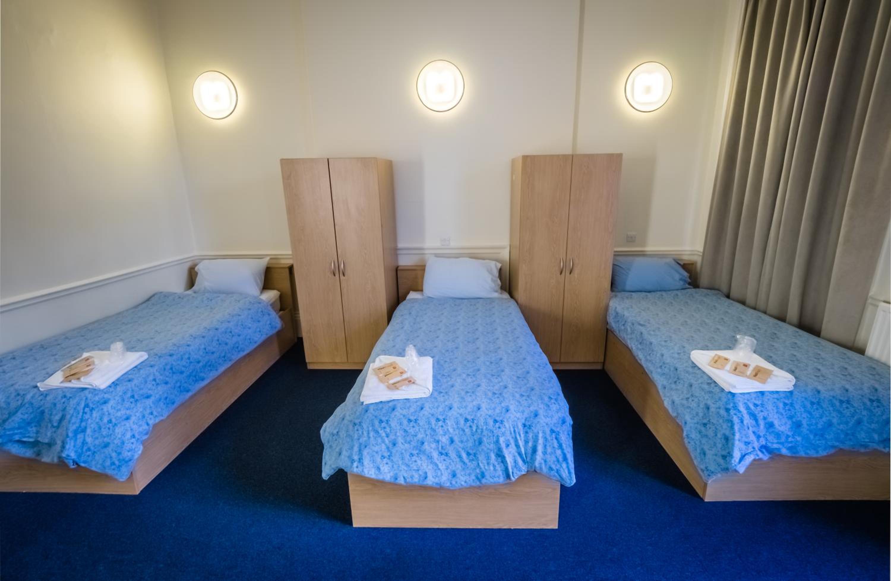 Triple Room with Shared Bathroom photo 1