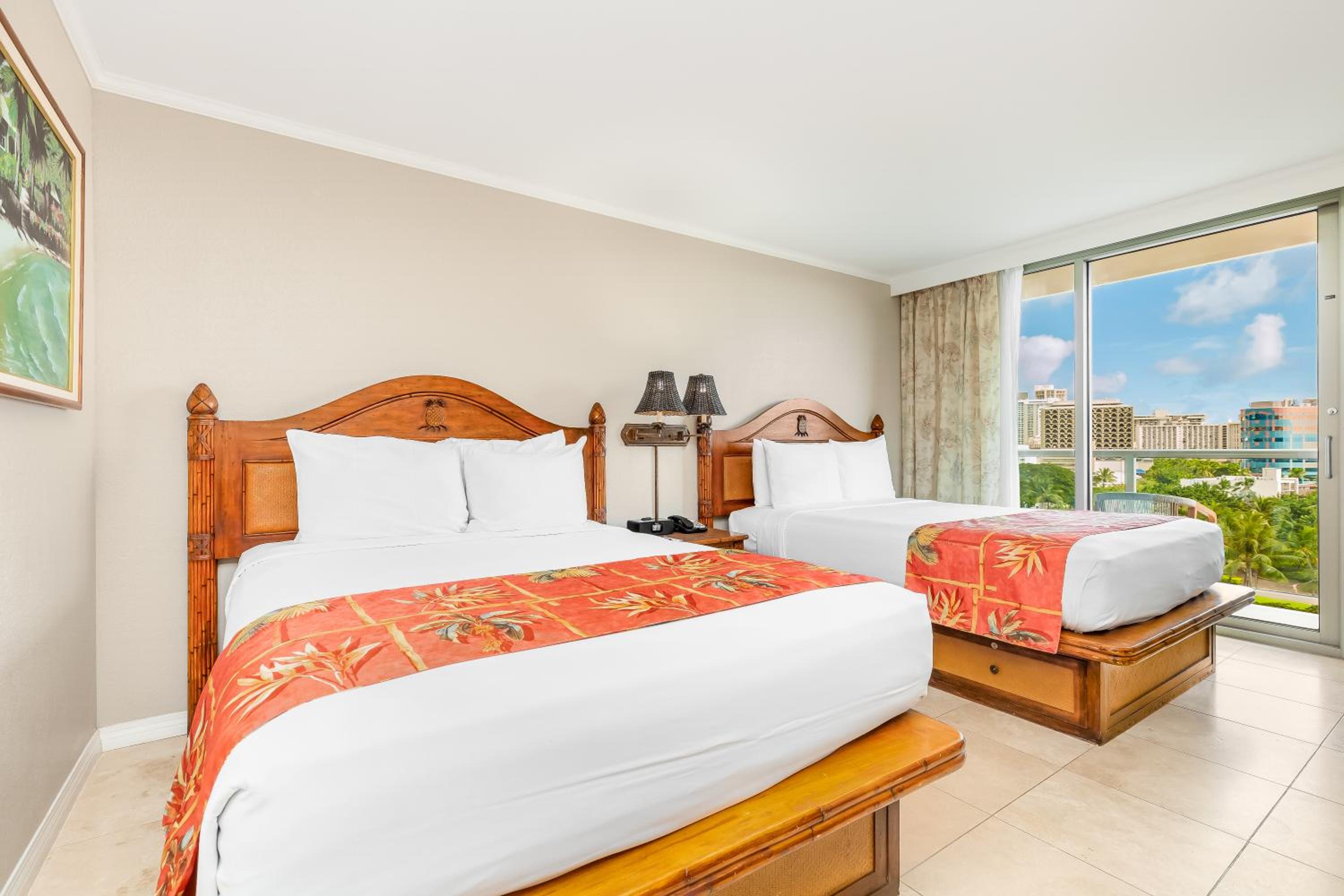 Partial Ocean View Studio Suite with Two Queen Beds and Kitchenette - Photo 1