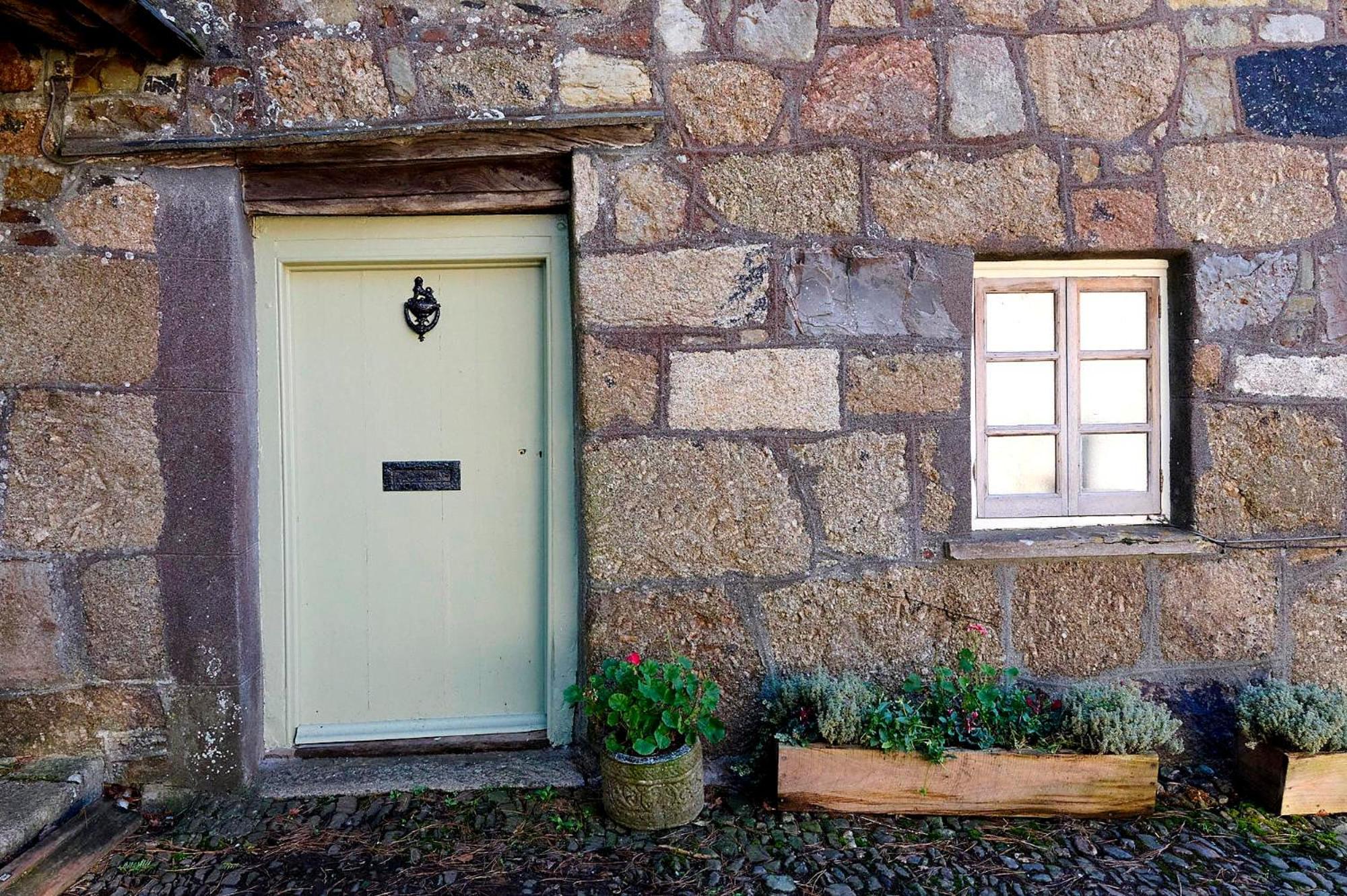 Two-Bedroom House photo 2