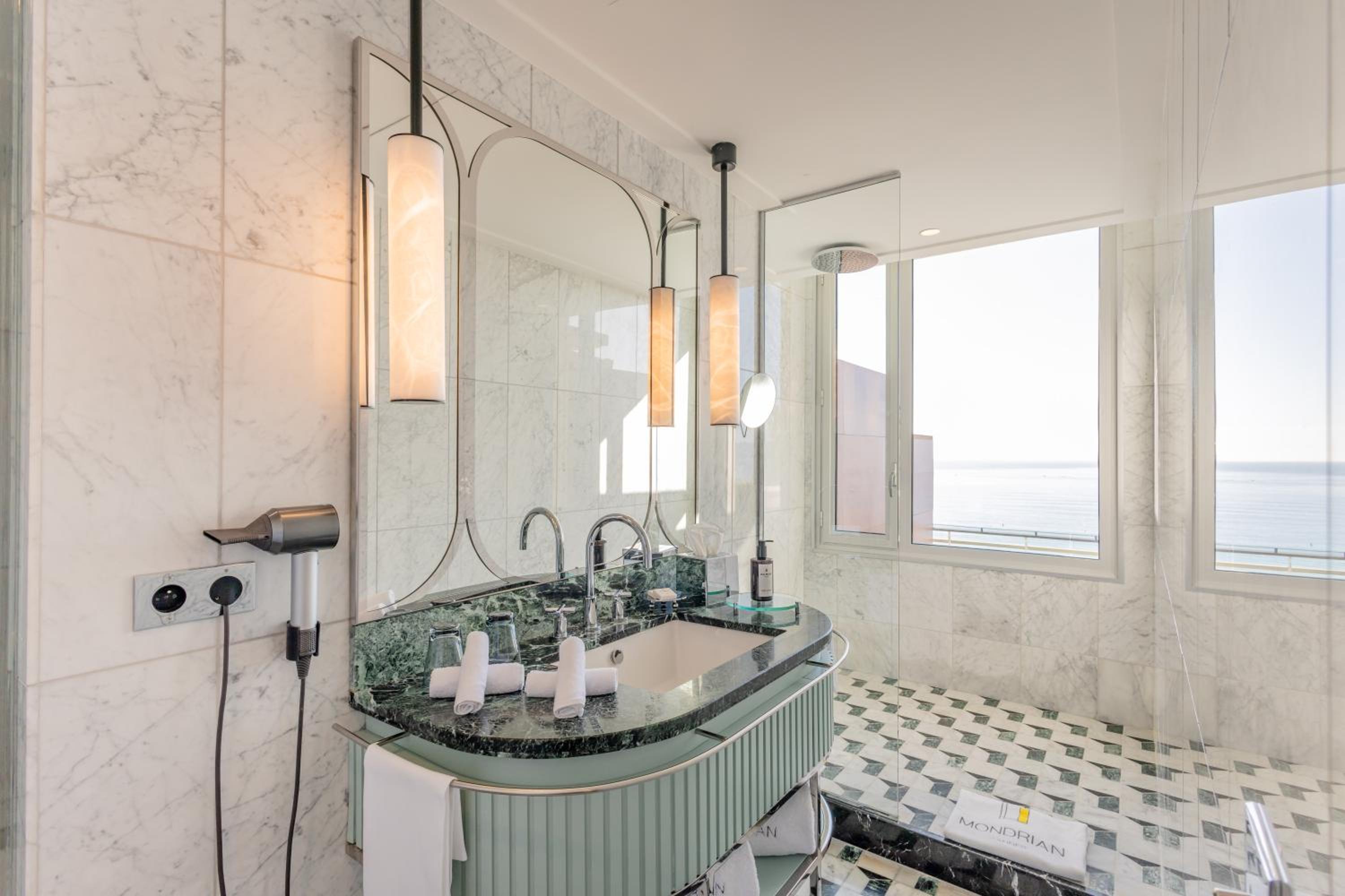 Panoramic Room with Terrace and Sea View - Photo 2
