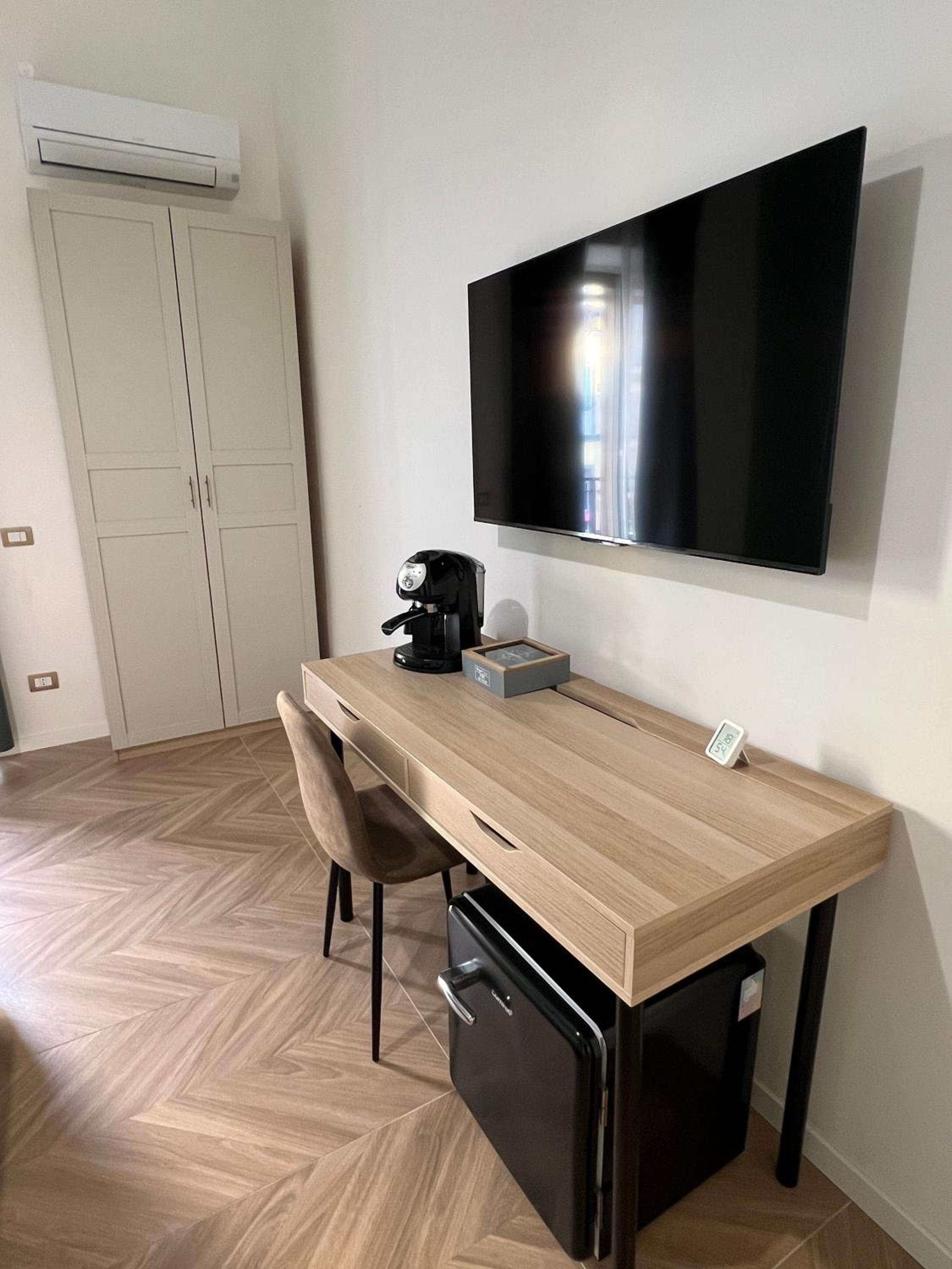 Triple Room with Private Bathroom