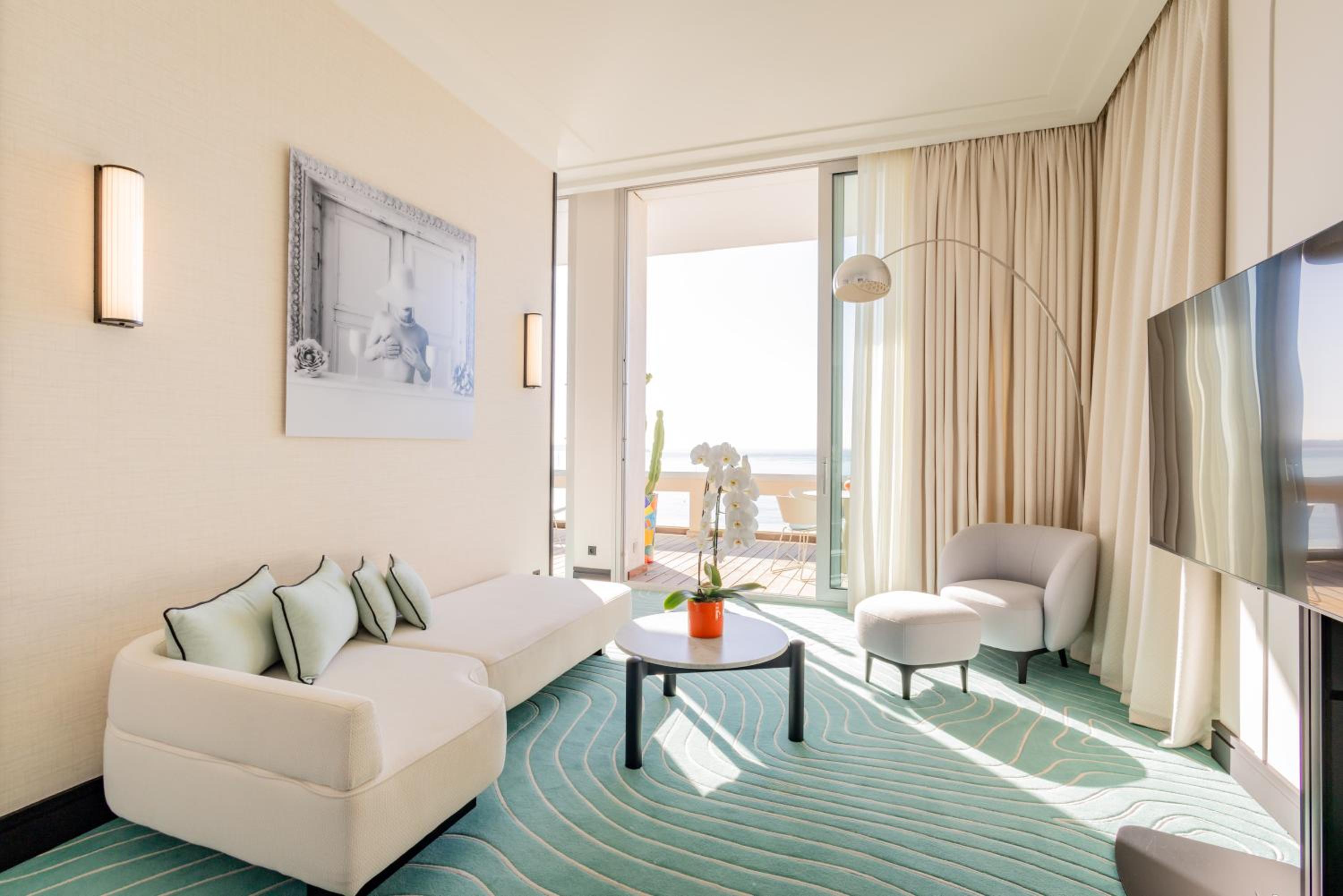 Signature Suite with Terrace and Sea View - Photo 4