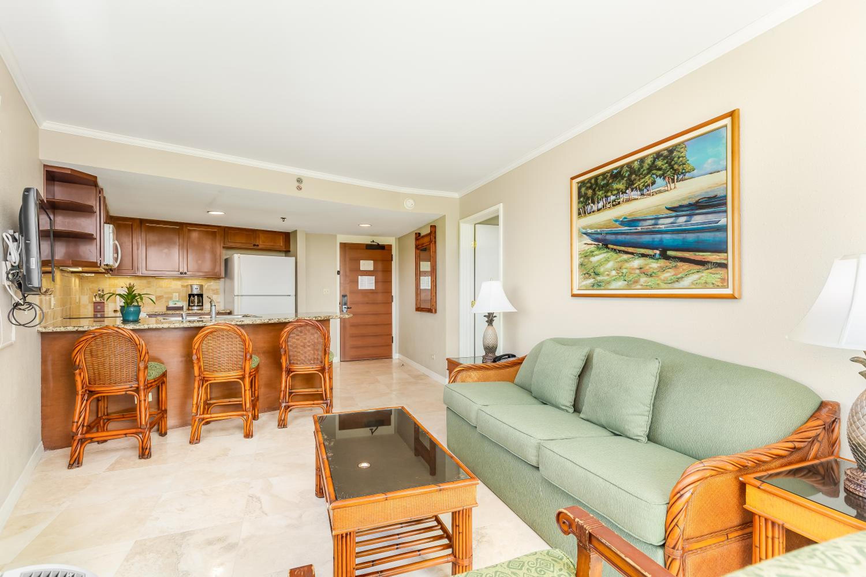 One Bedroom Suite with Kitchen - Photo 1