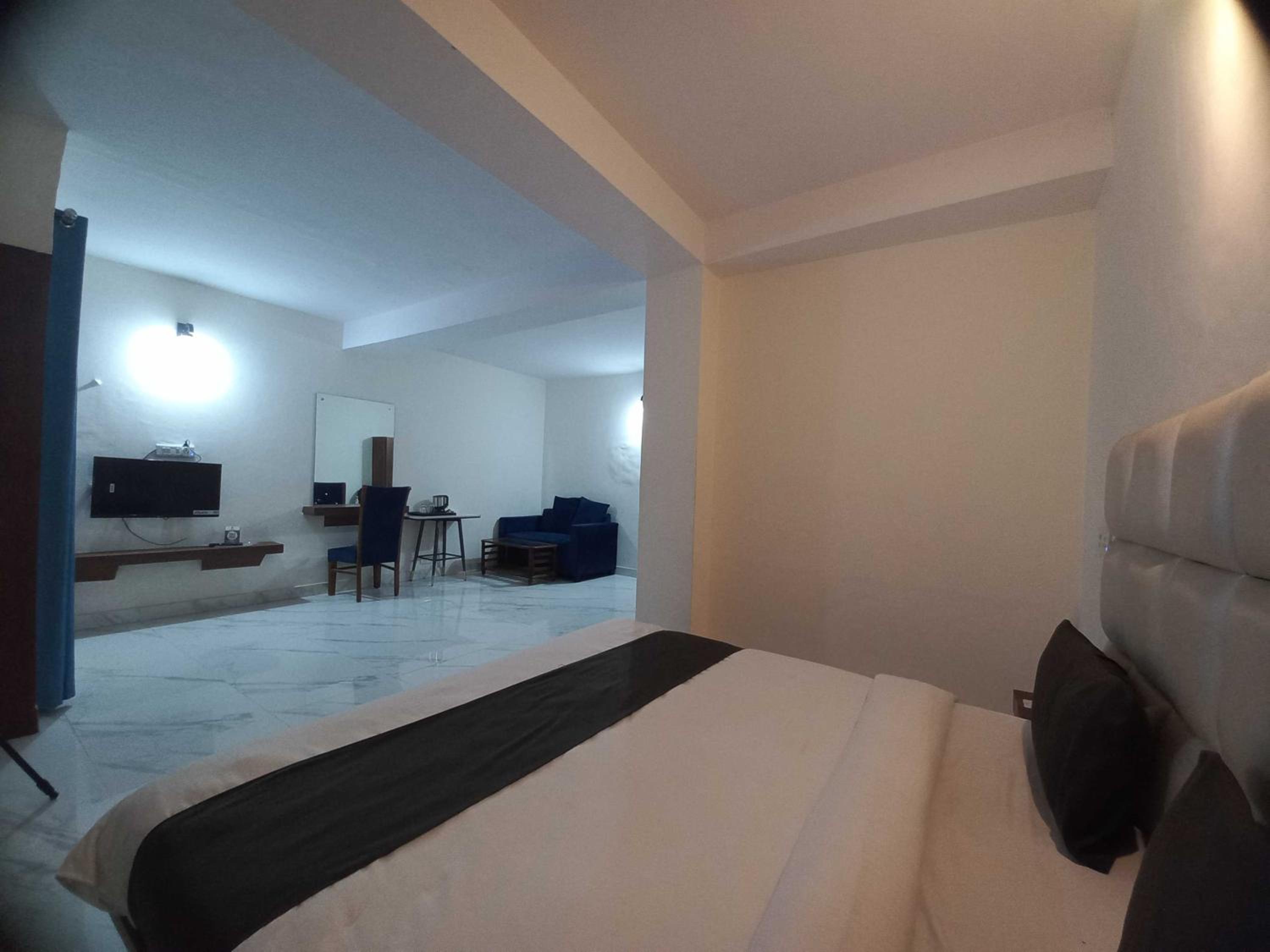 Classic Triple Room photo 3