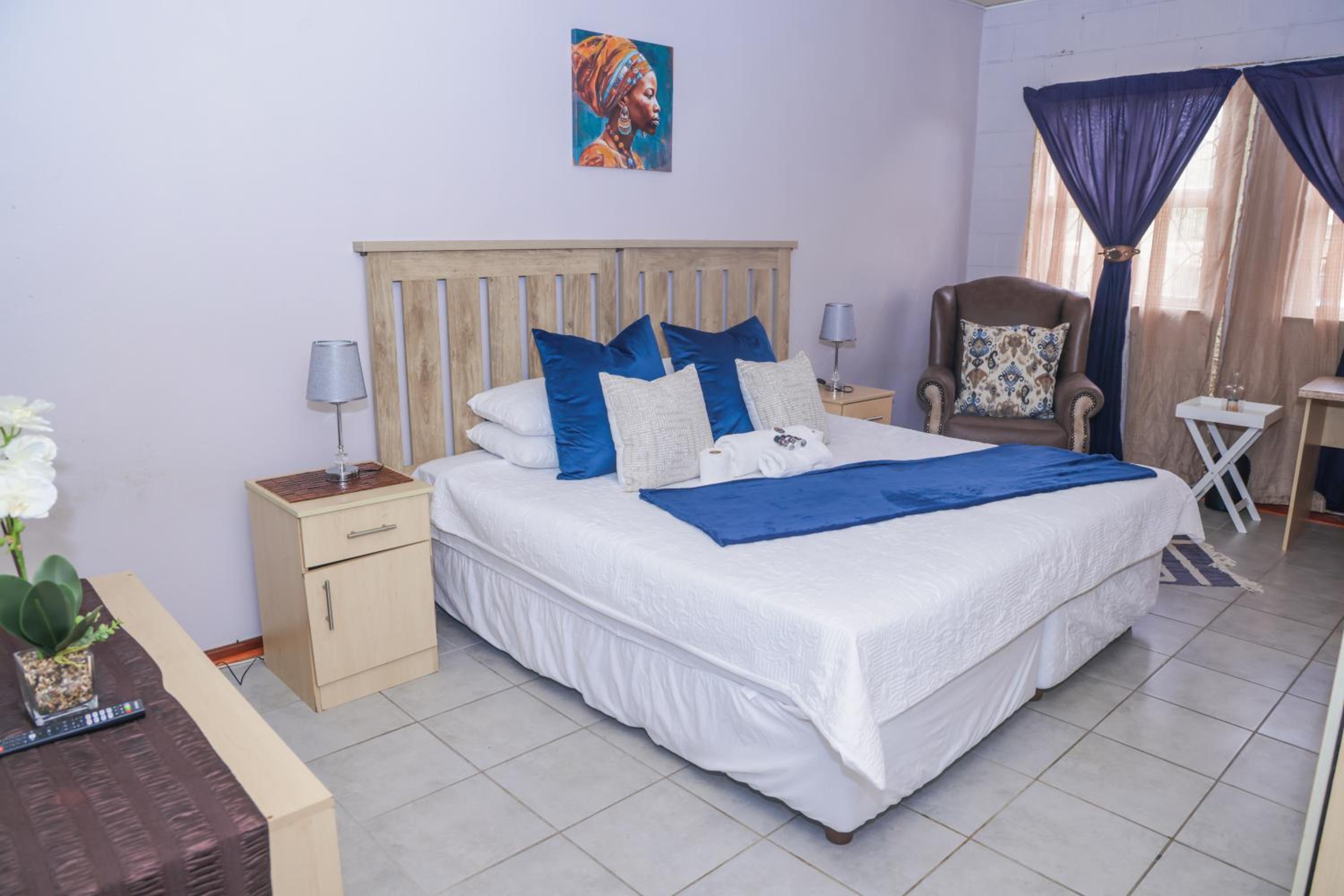 Deluxe Double or Twin Room photo 3