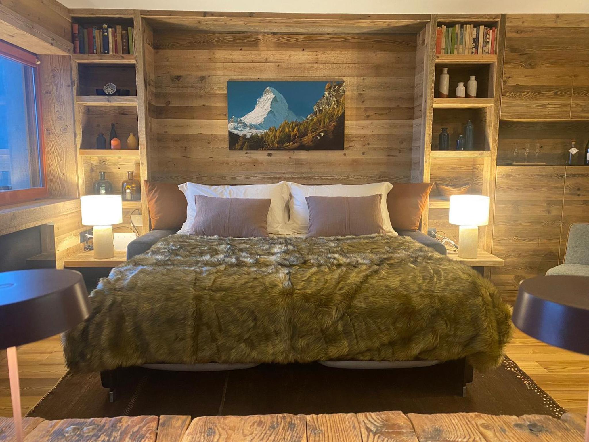 Studio Apartment