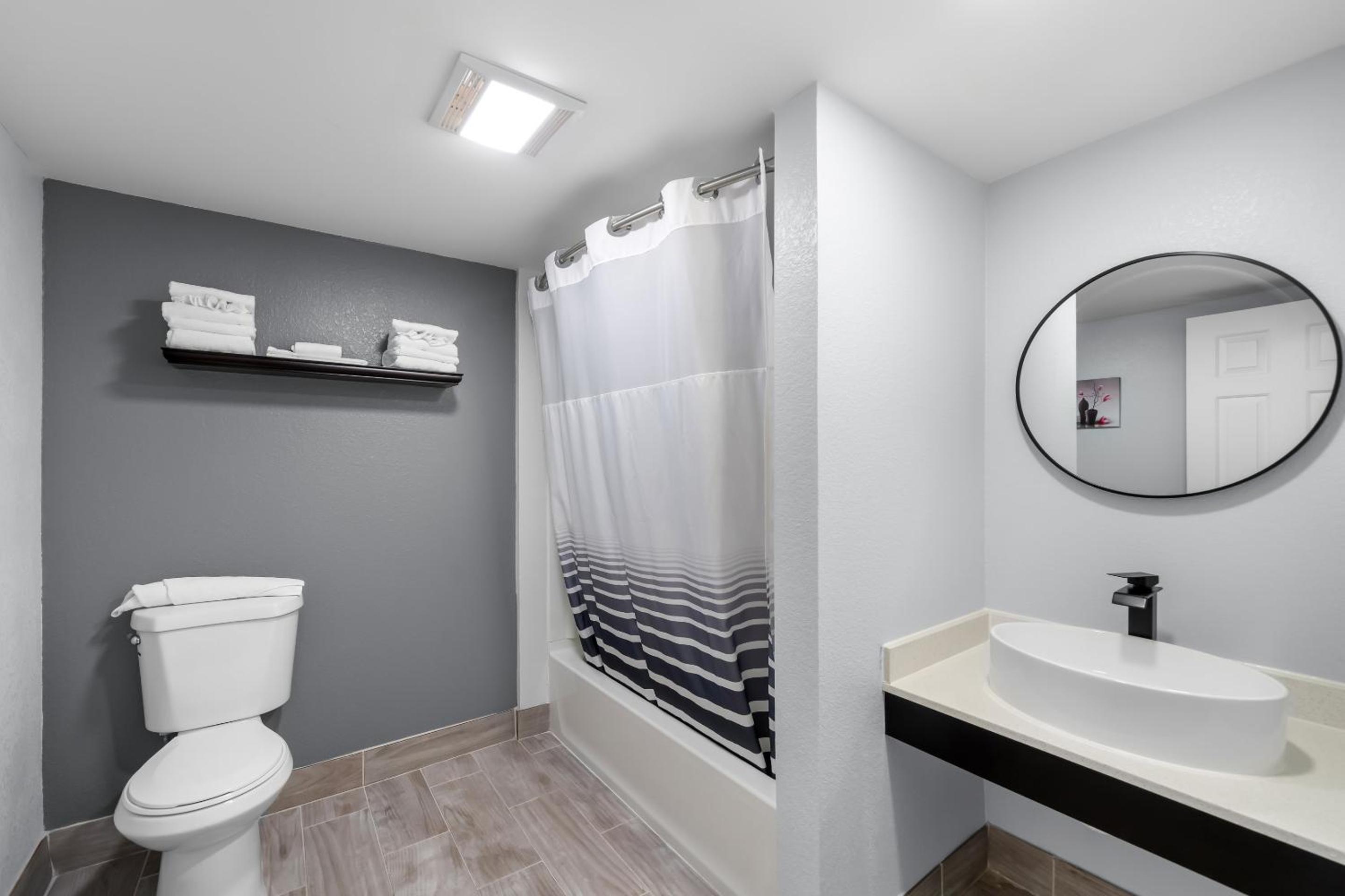 Townhouse Suite with One King and Two Queen Beds Smoke Free - Photo 1