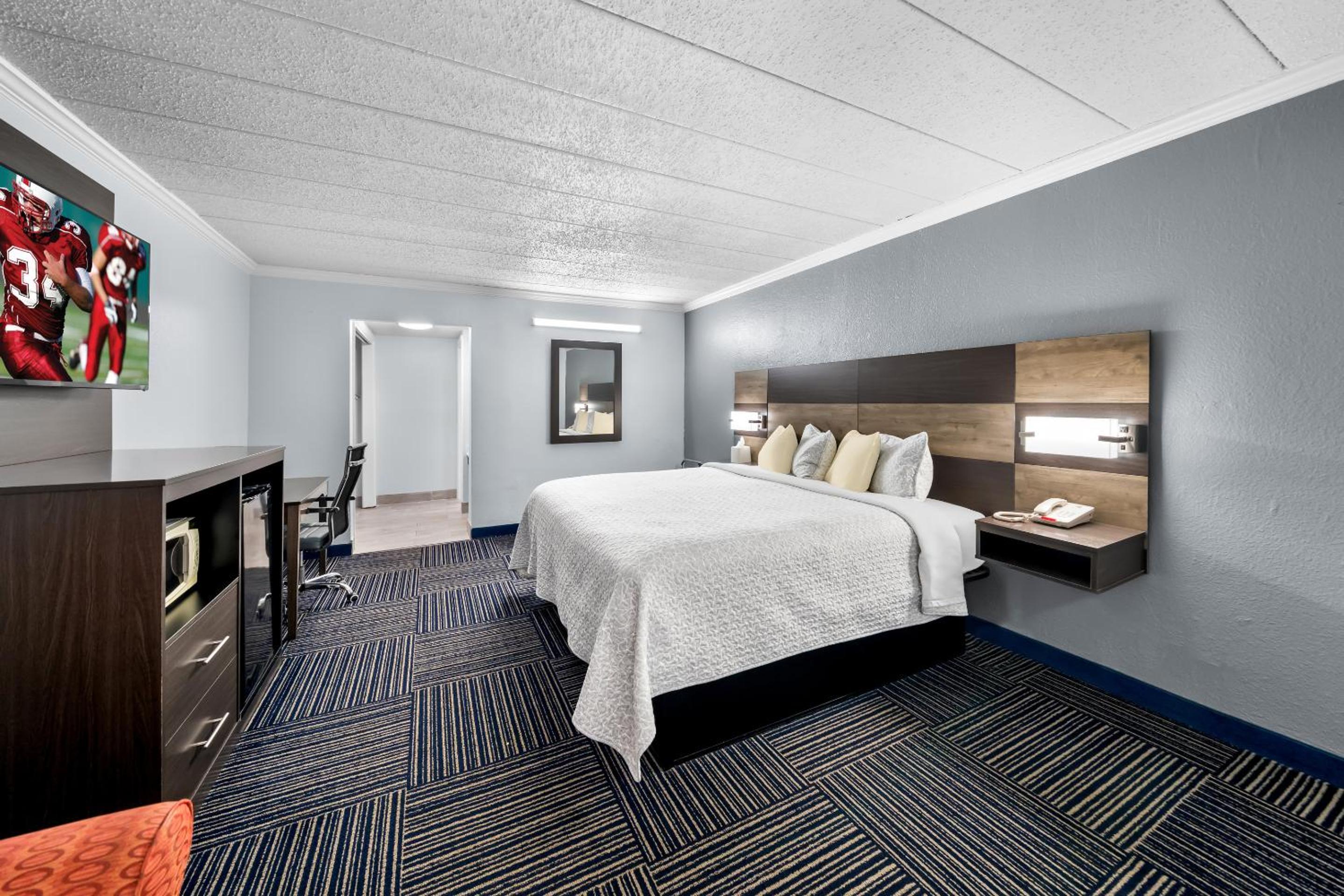 Superior King Room Smoke Free - Photo 8