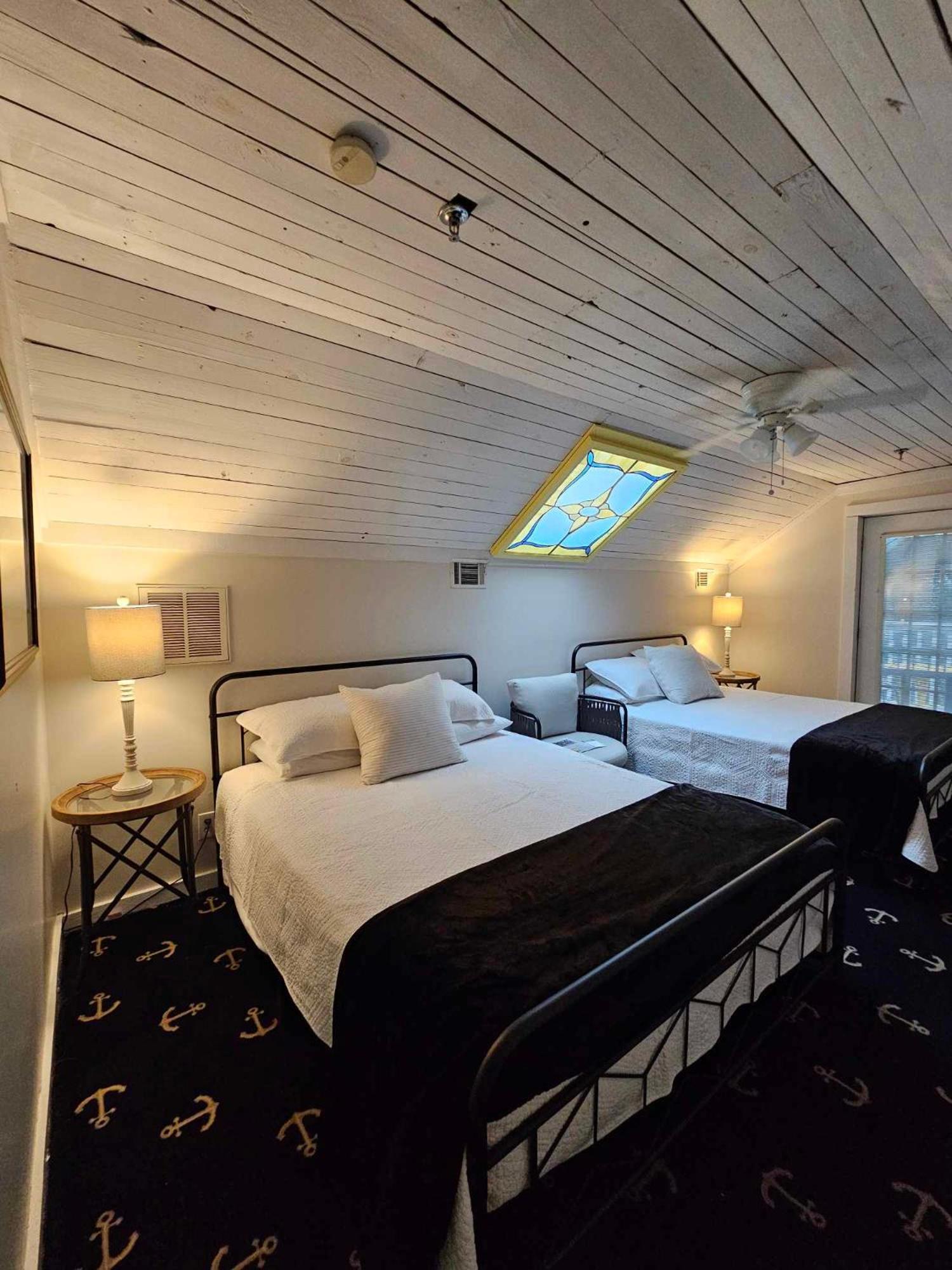 Standard Triple Room photo 2