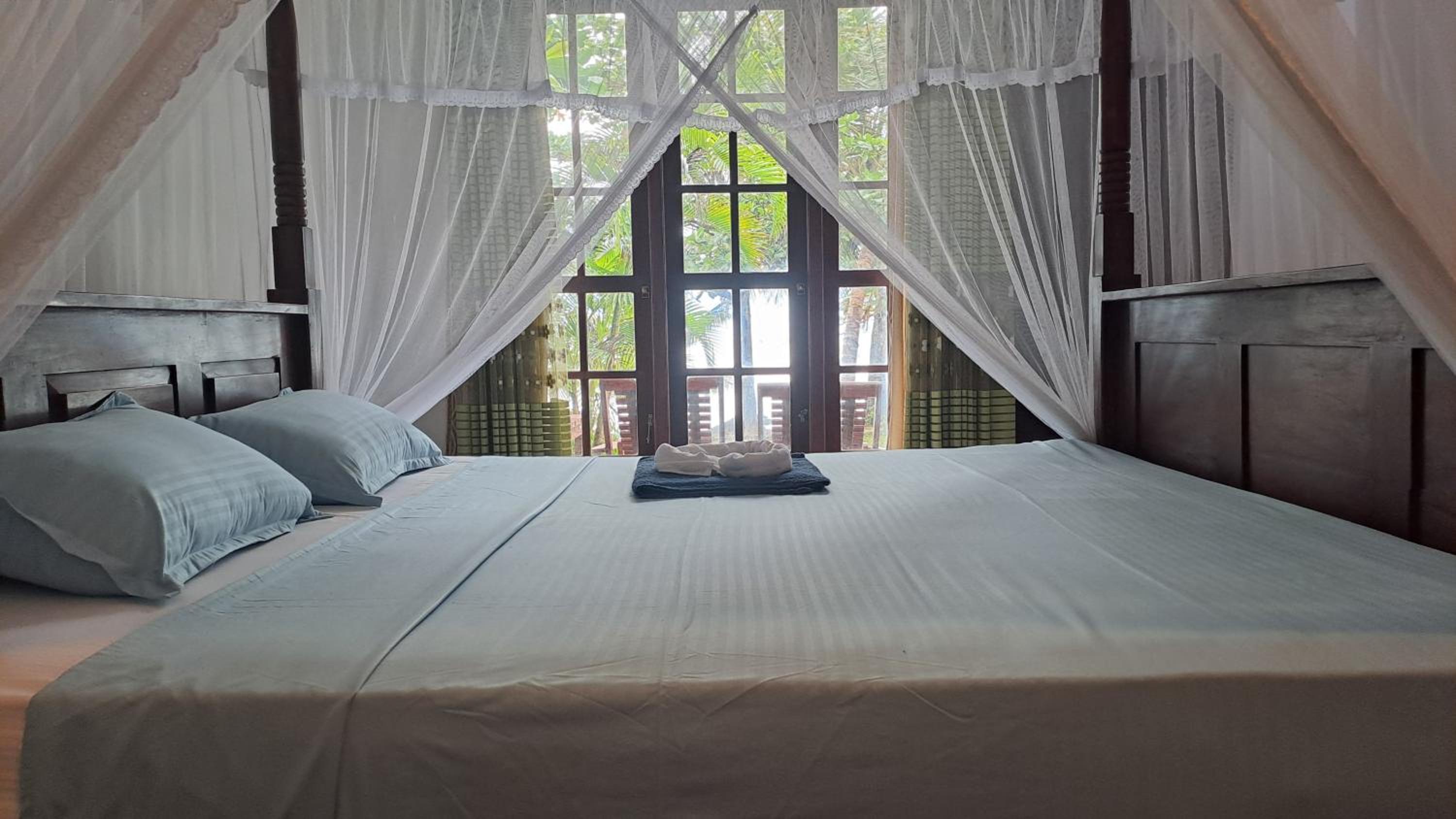 Deluxe Double Room with Sea View photo 3
