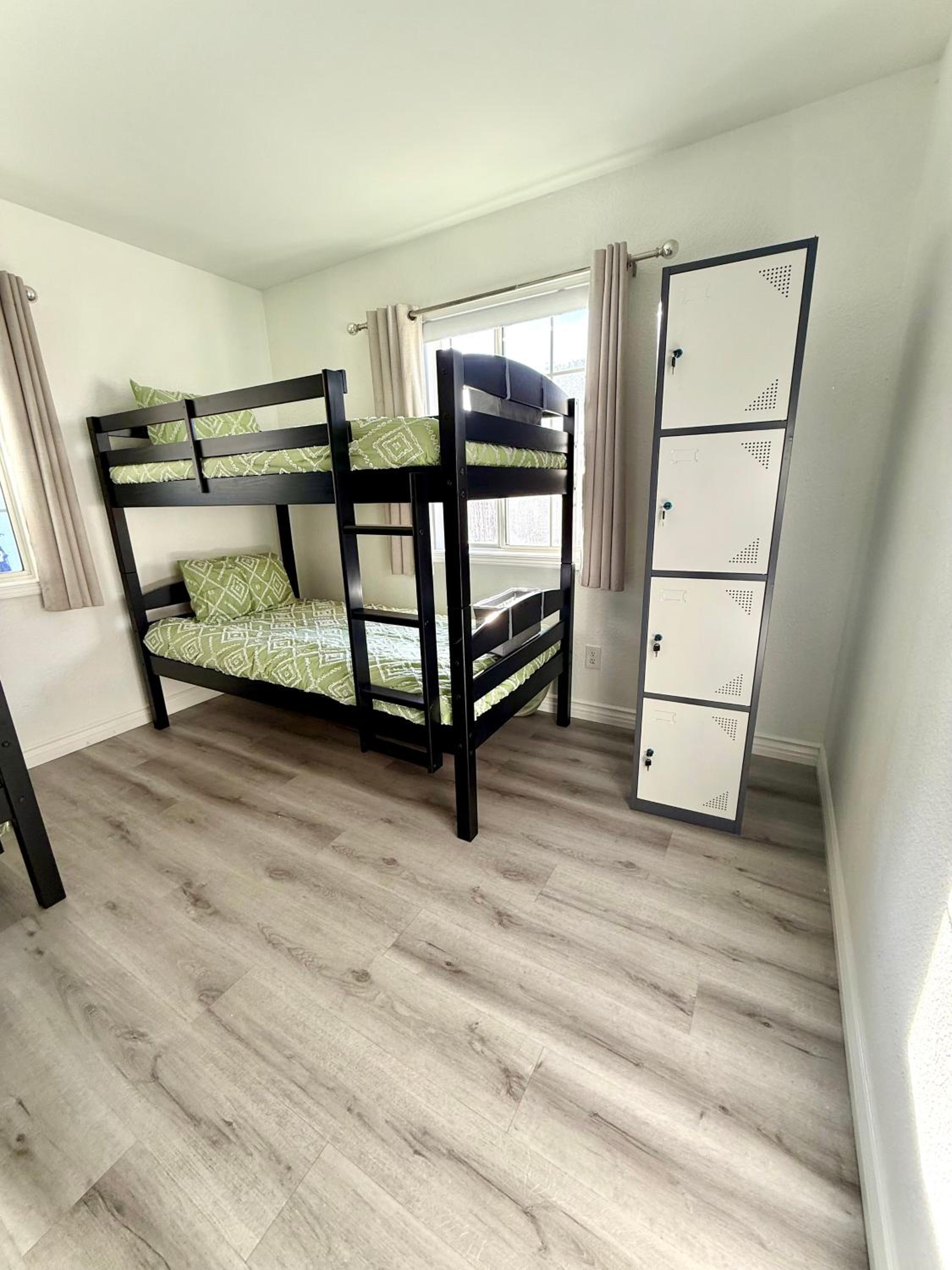 Bed in 4-Bed Dormitory Room photo 2