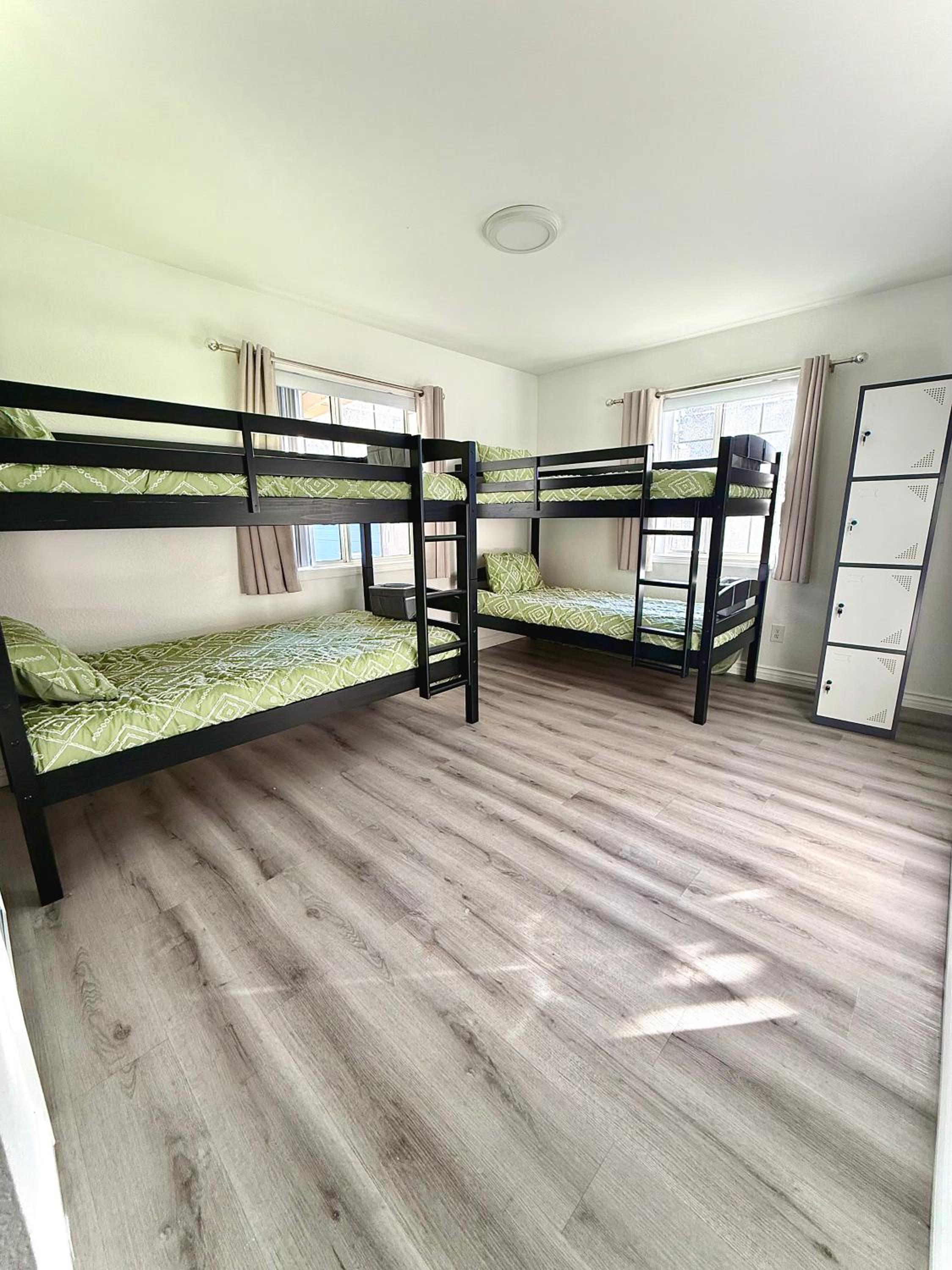 Bed in 4-Bed Dormitory Room photo 1