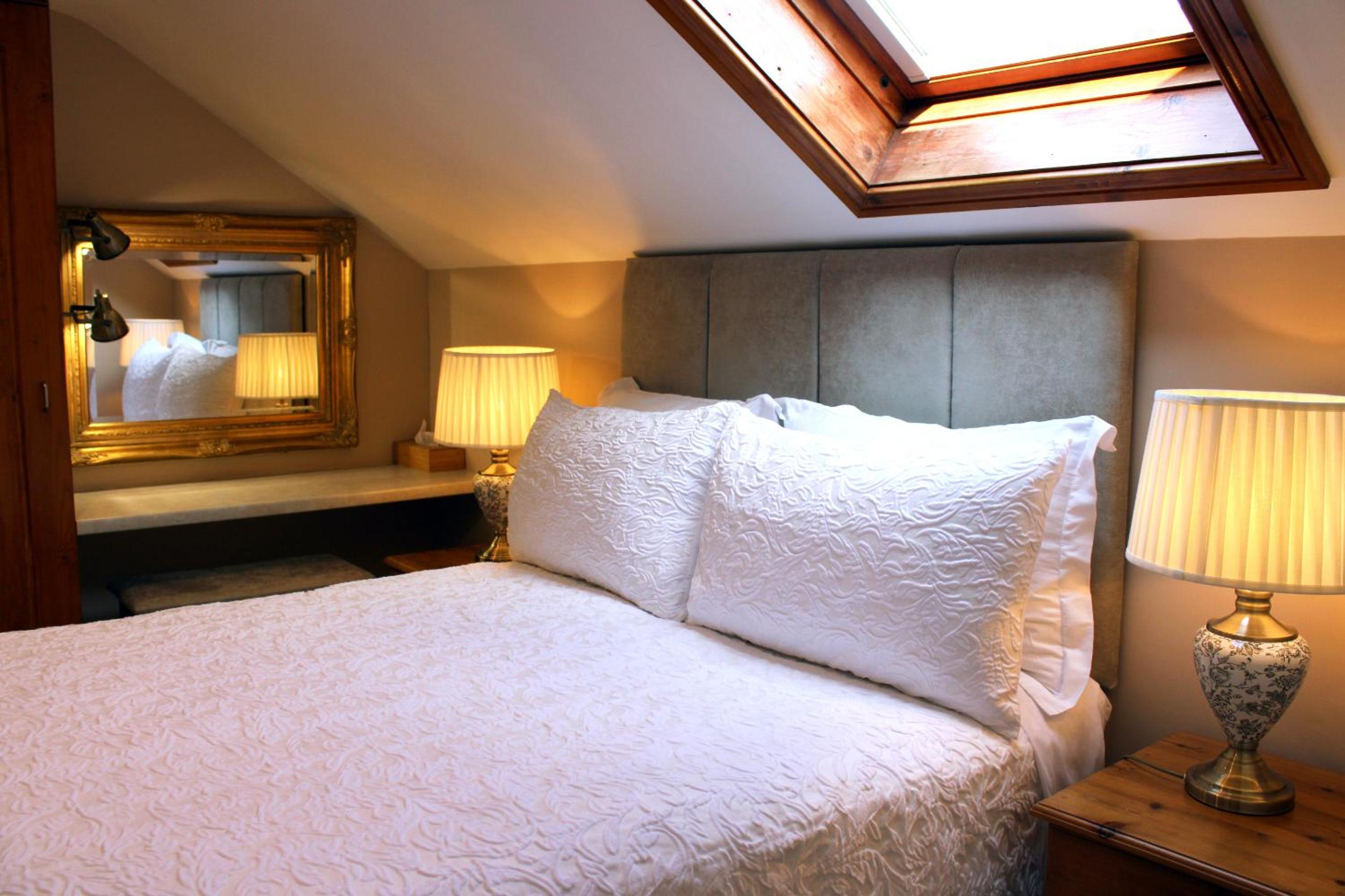 Economy Double Room photo 3