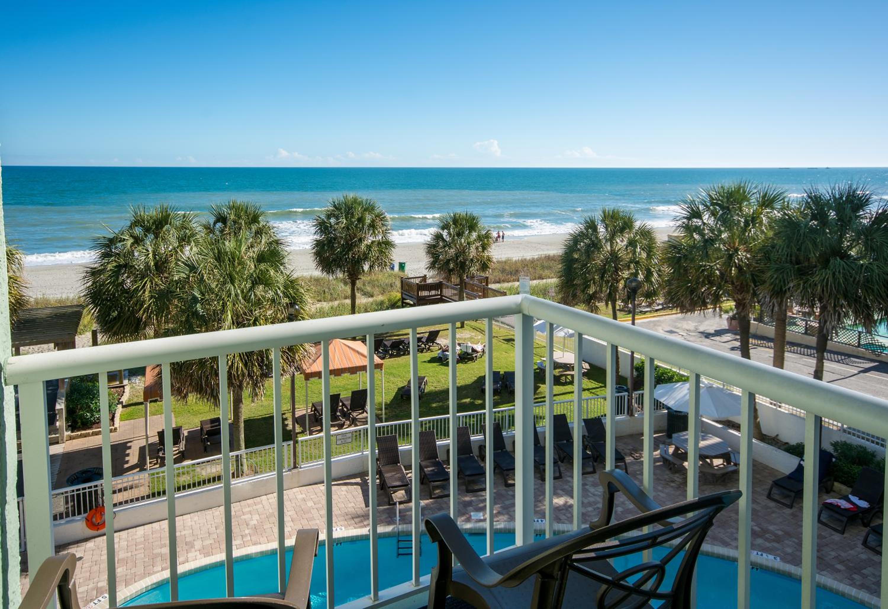 Oceanfront Standard Room - Photo 4