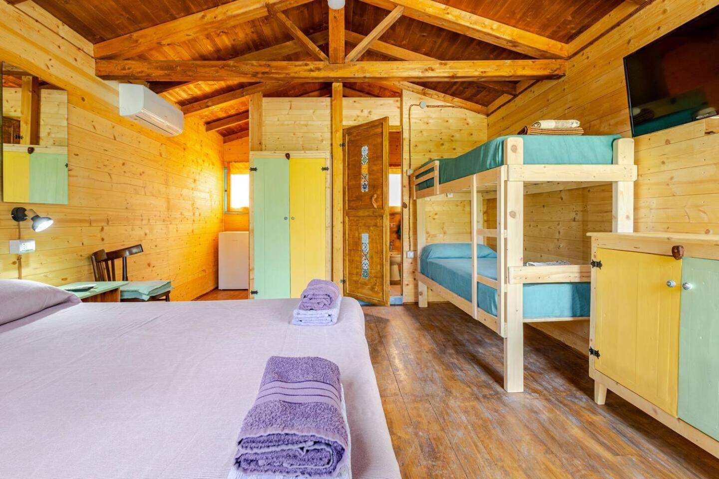 Deluxe Quadruple Room photo 1