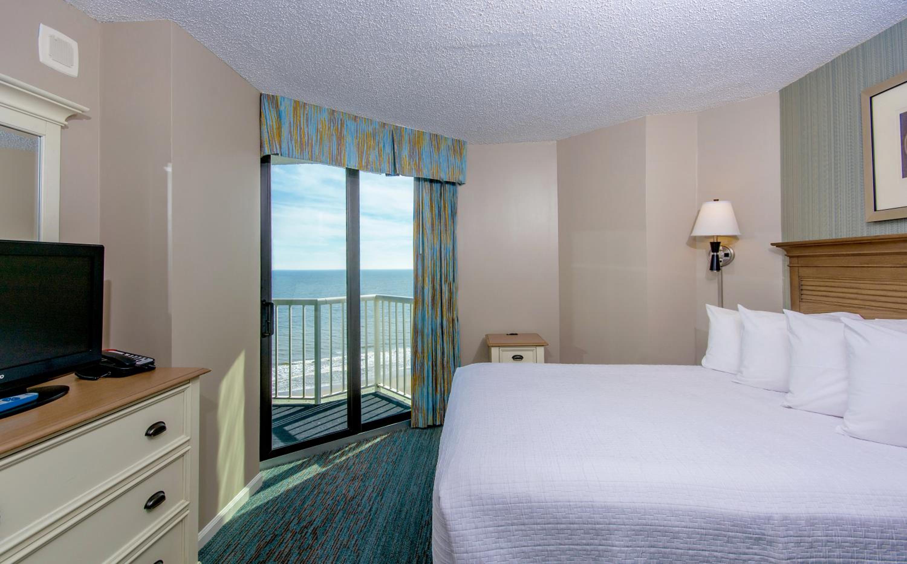 Oceanfront Two Bedroom Queen Condo - Photo 2