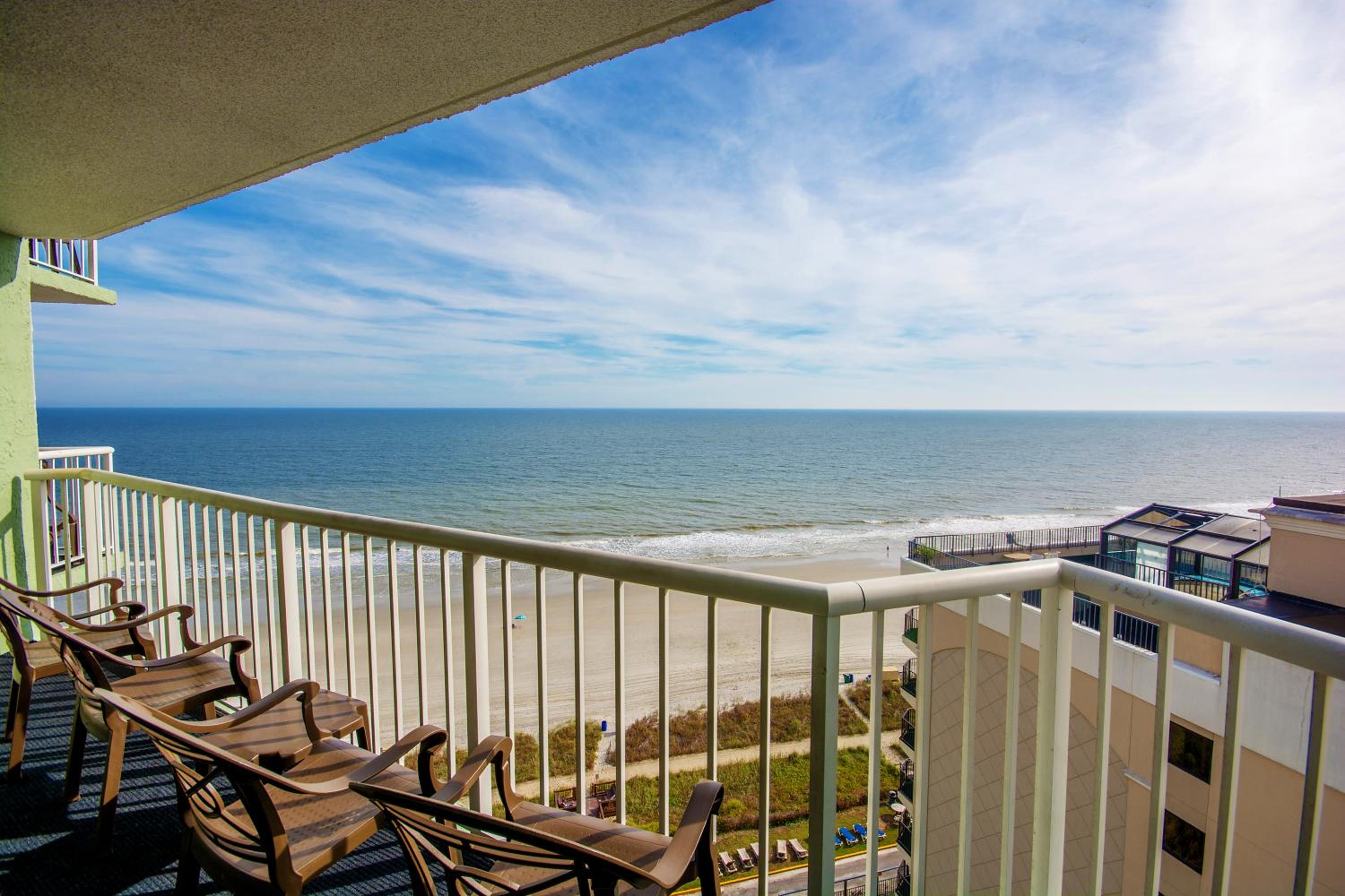 Oceanfront Two Bedroom Queen Condo - Photo 5