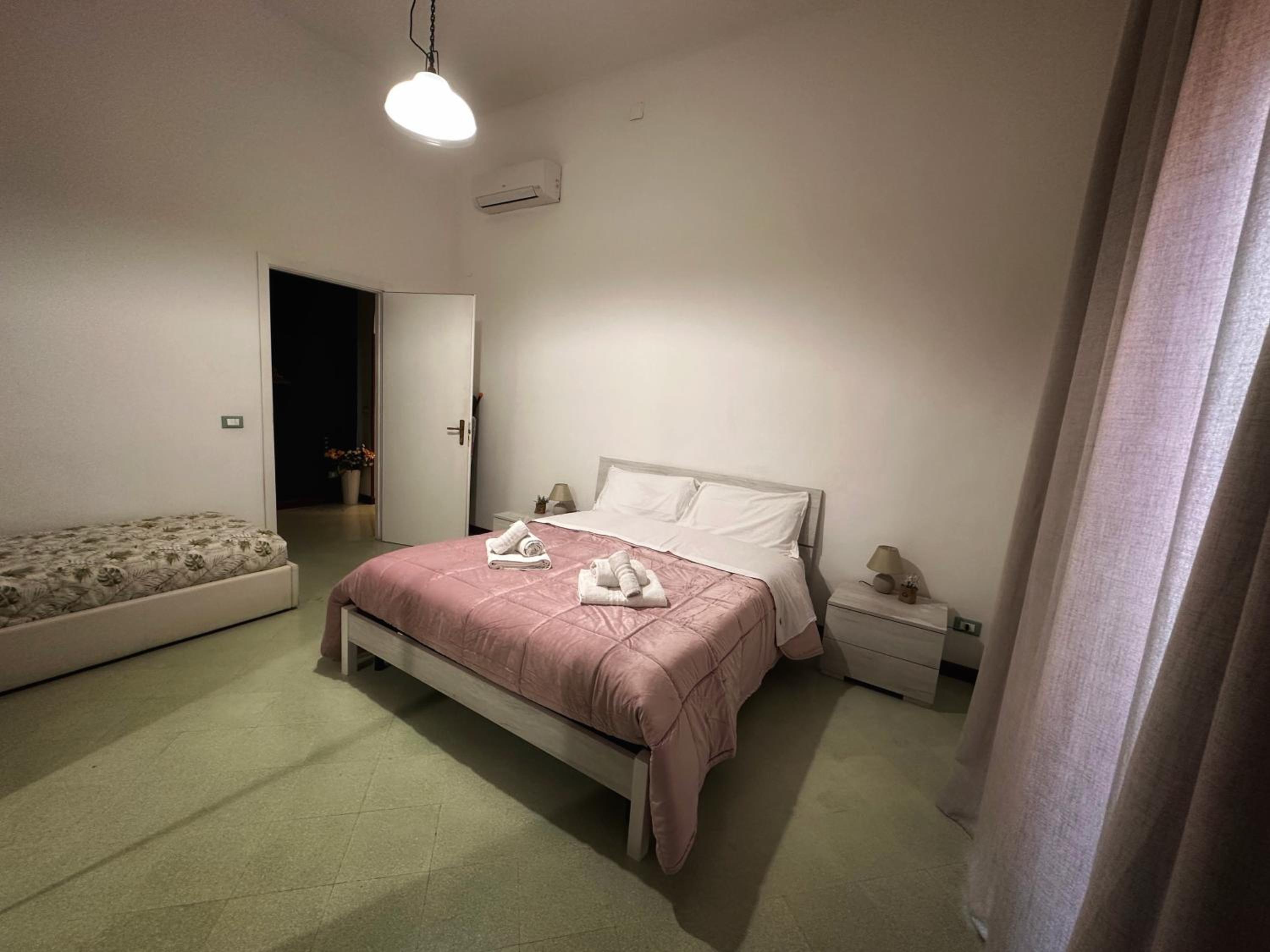 Triple Room with Private Bathroom