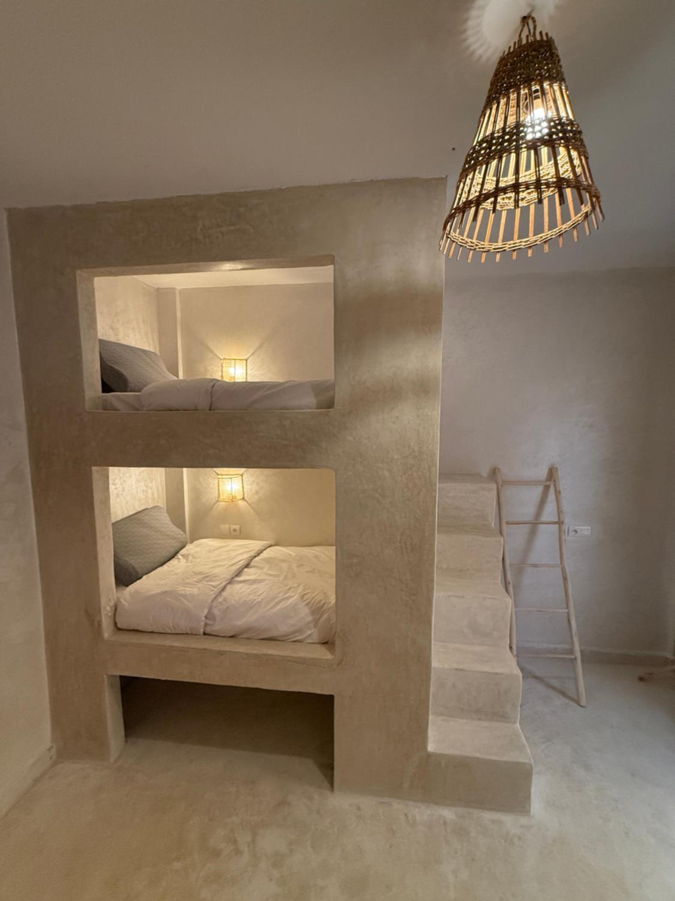 Bed in 4-Bed Male Dormitory Room photo 2