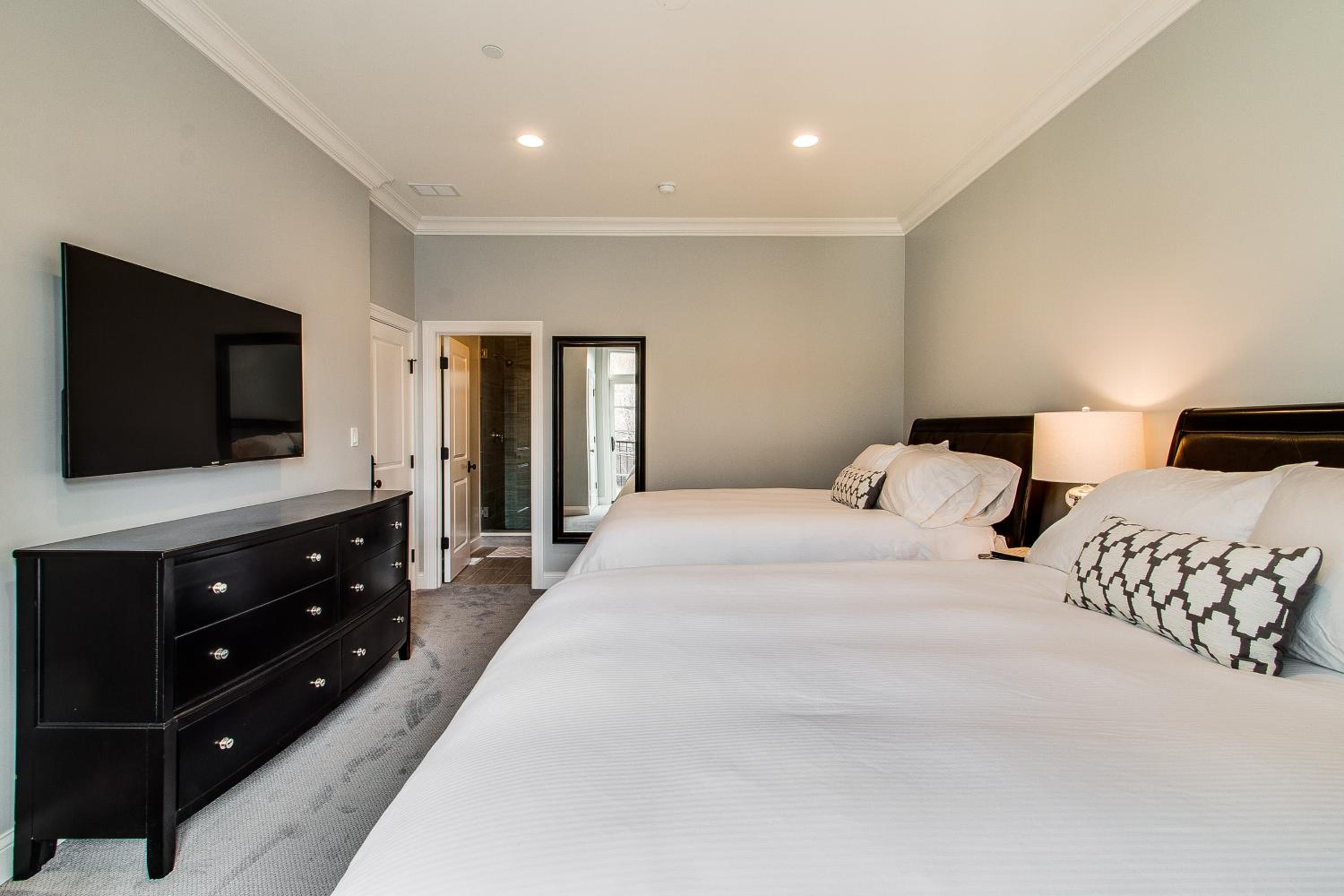 Superior Queen Room with Two Queen Beds