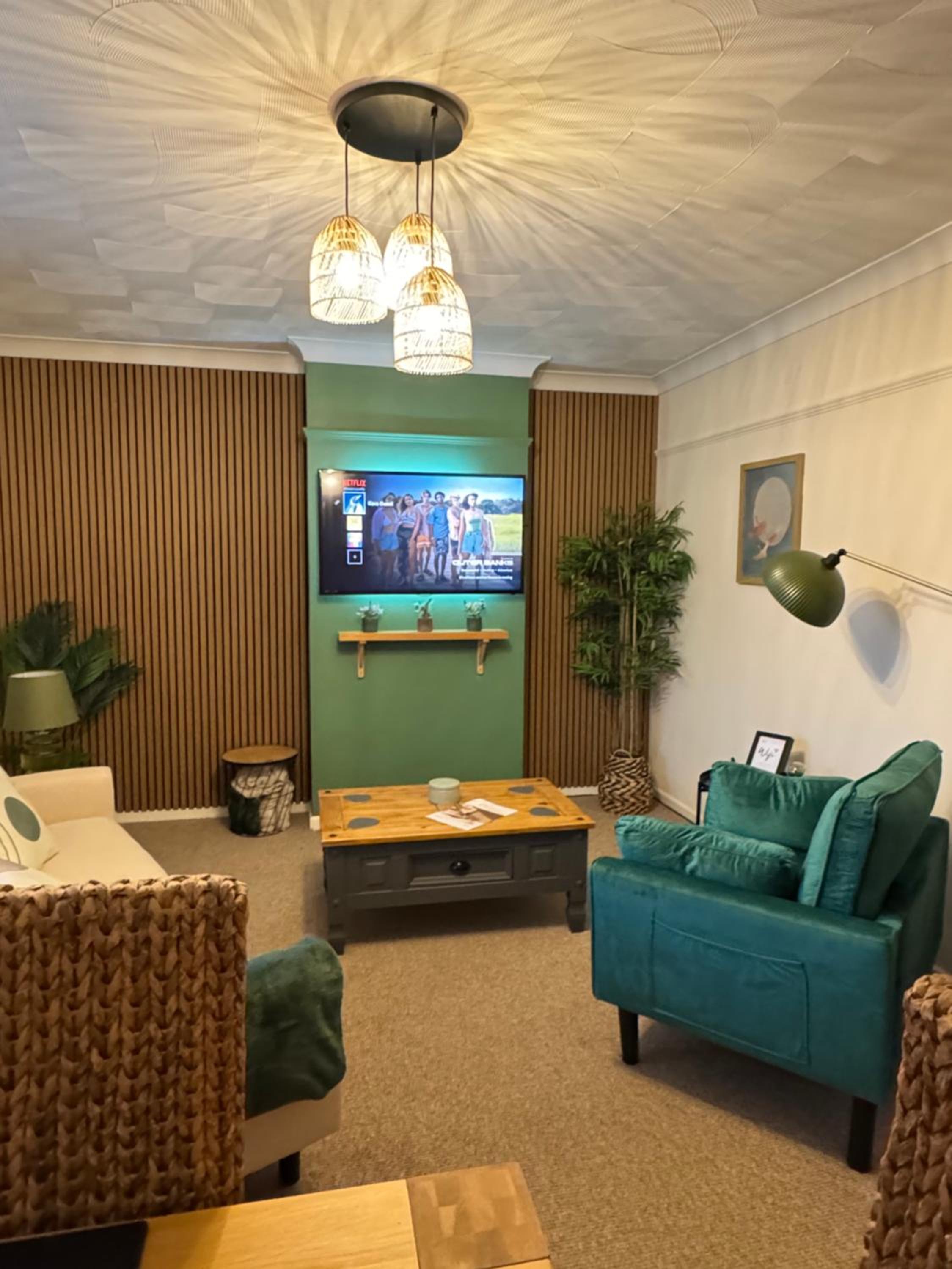 Three-Bedroom Deluxe Apartment photo 1