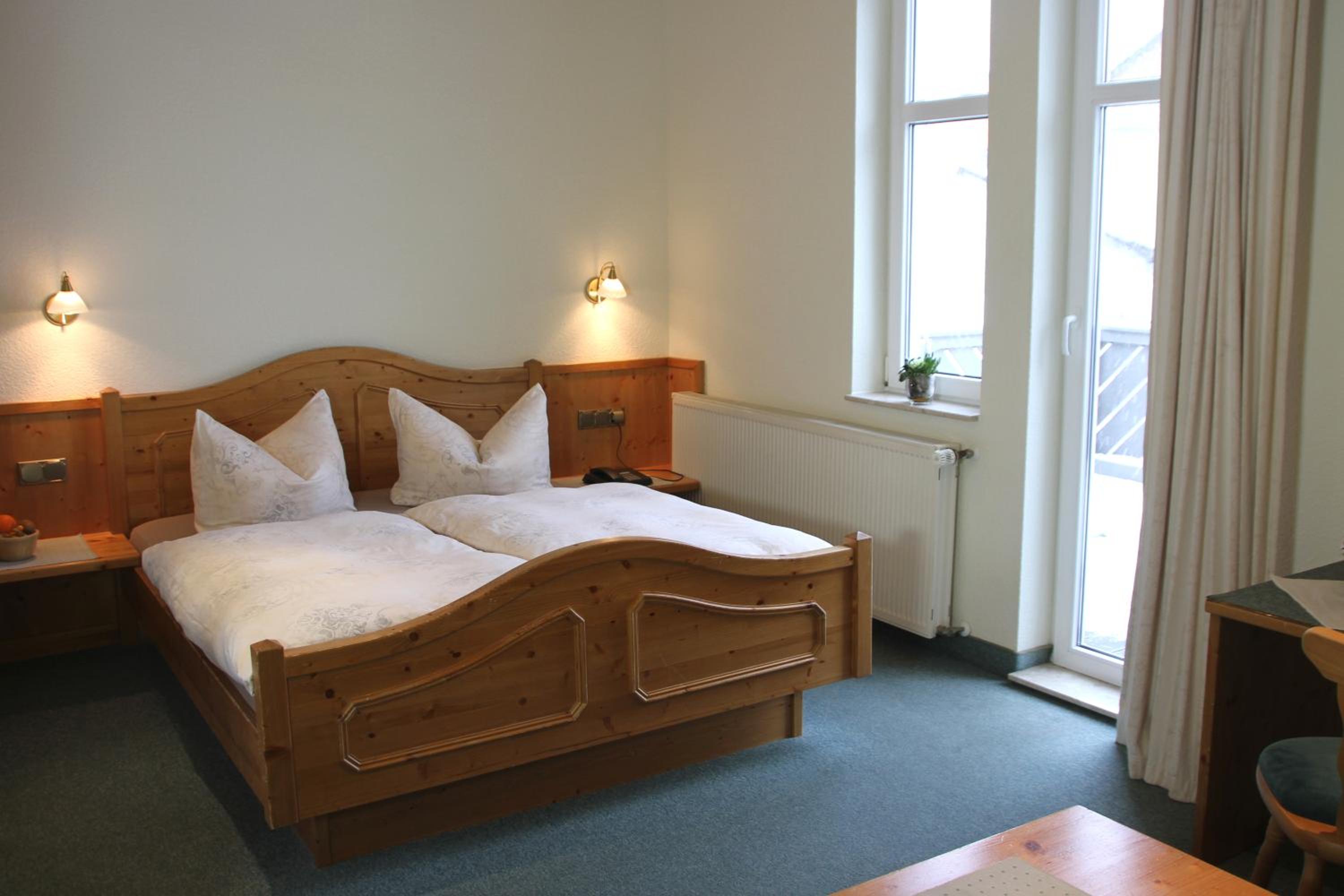 Double Room - Photo 7