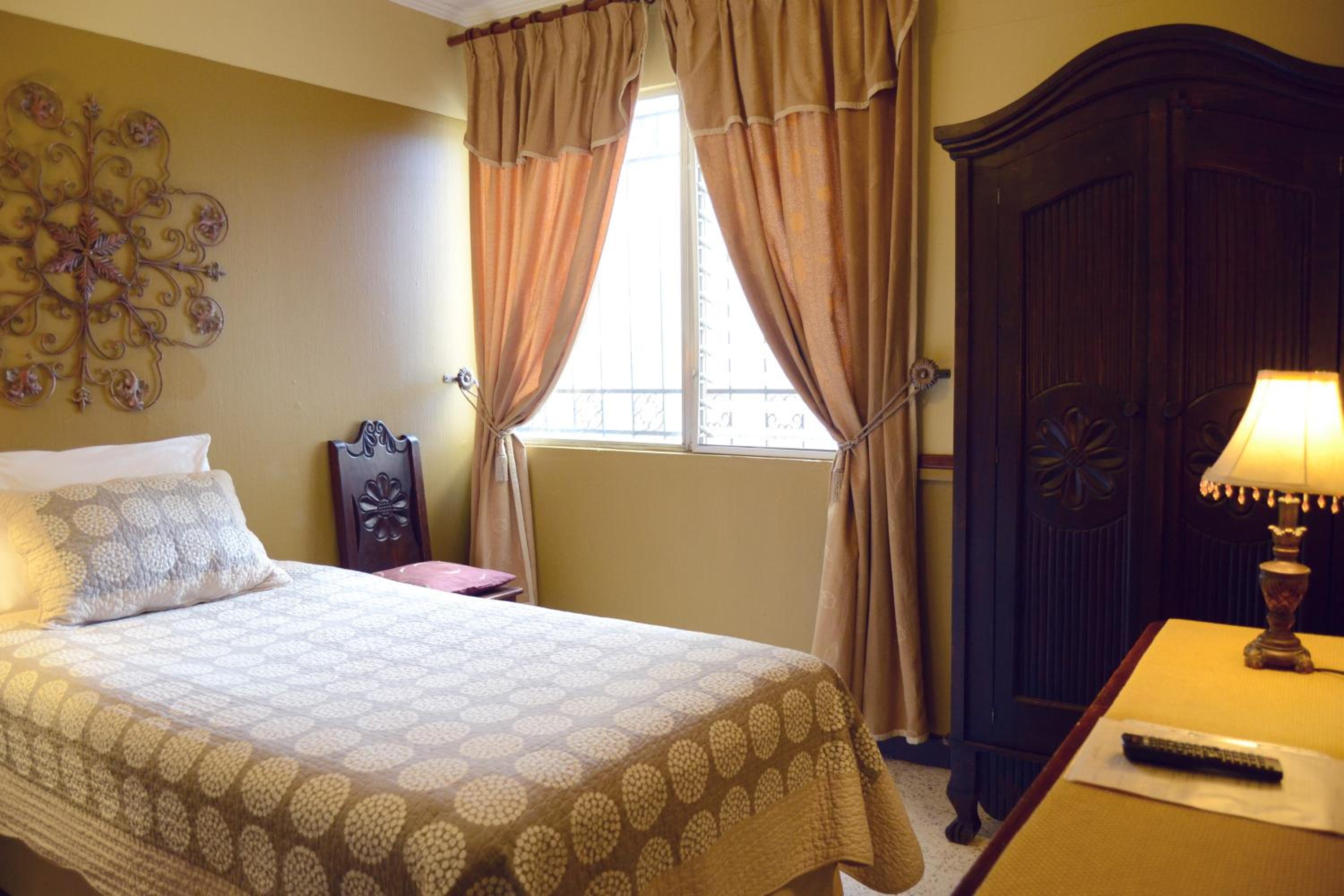 Single Room photo 2