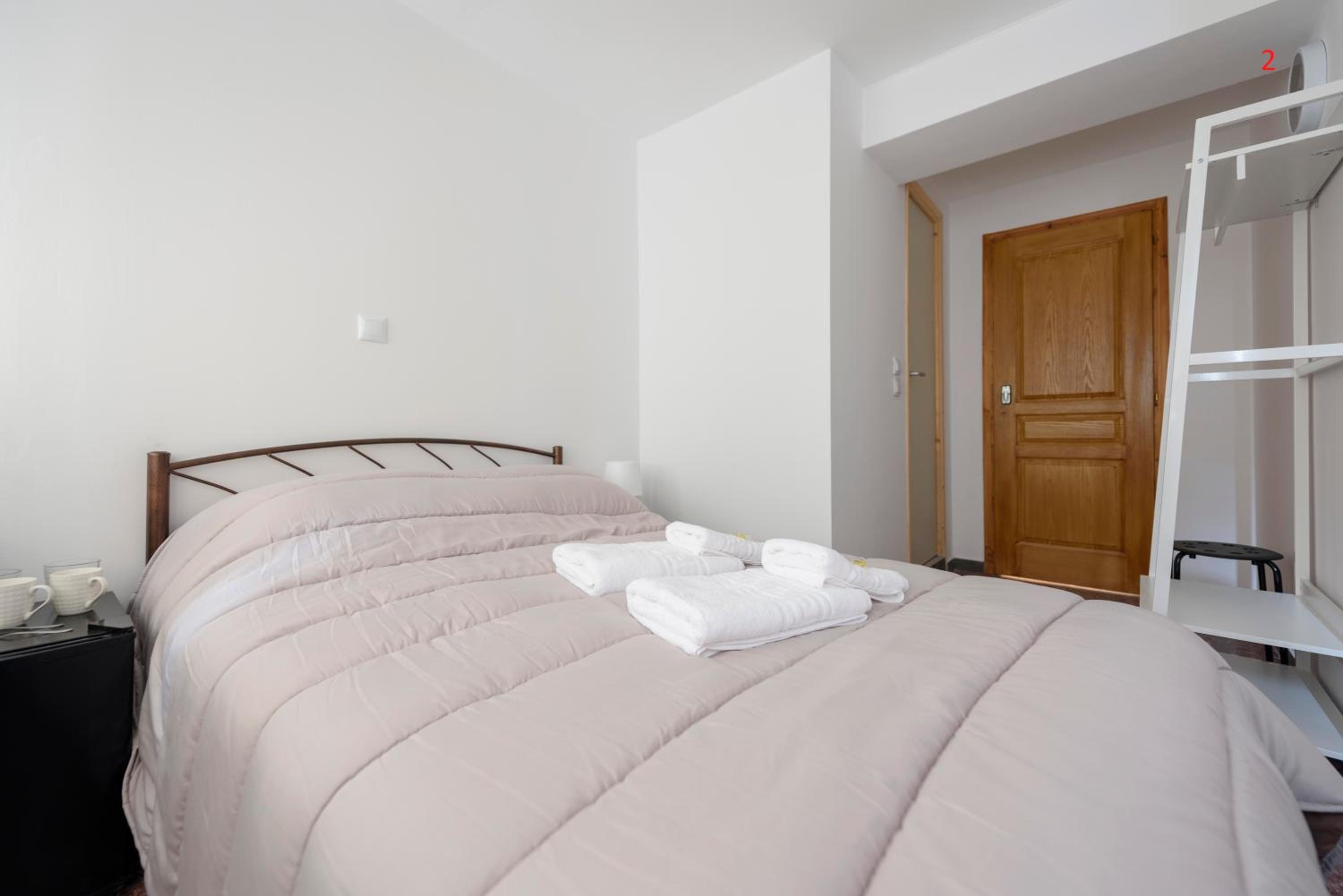 Economy Double Room photo 2