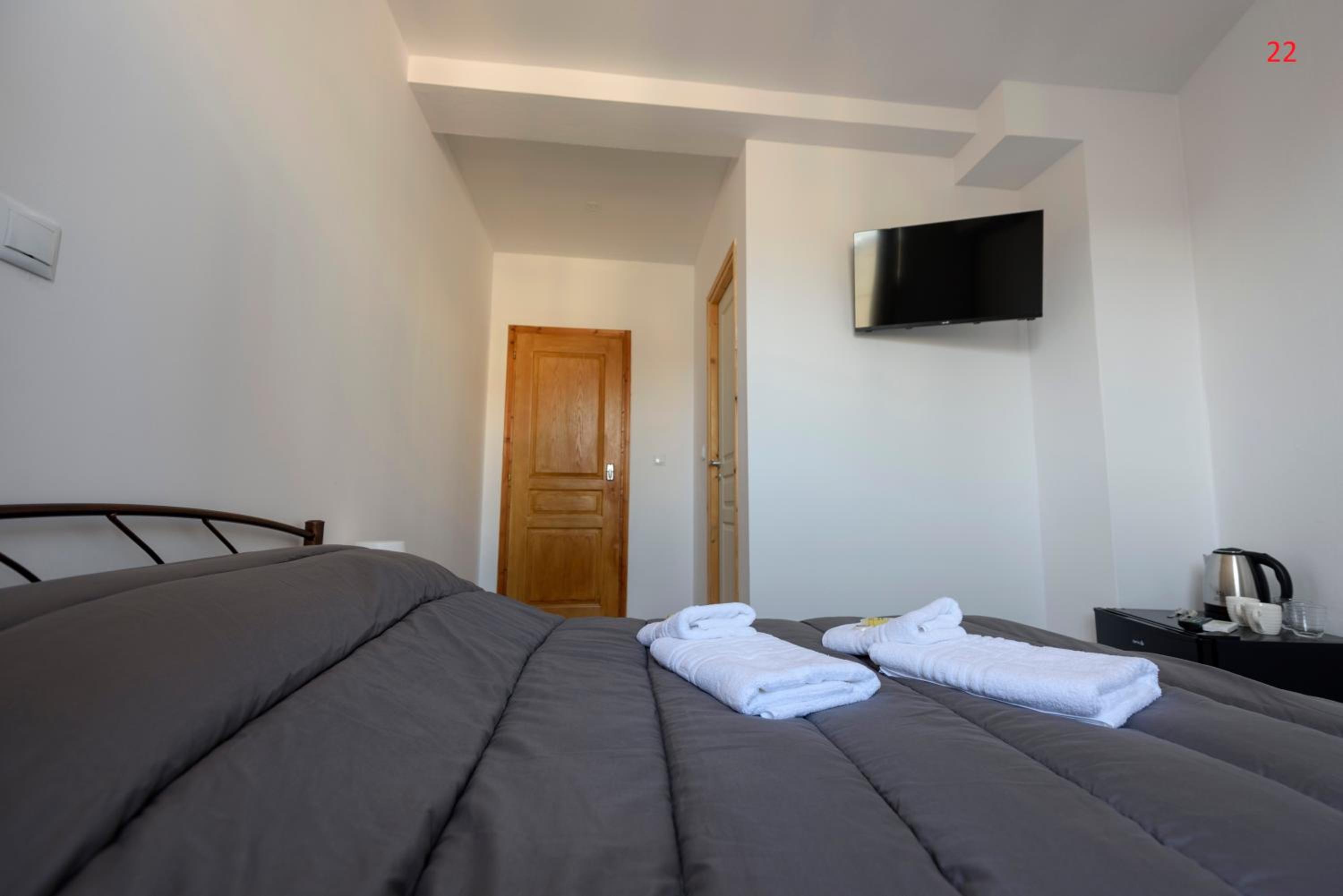 Economy Double Room photo 3