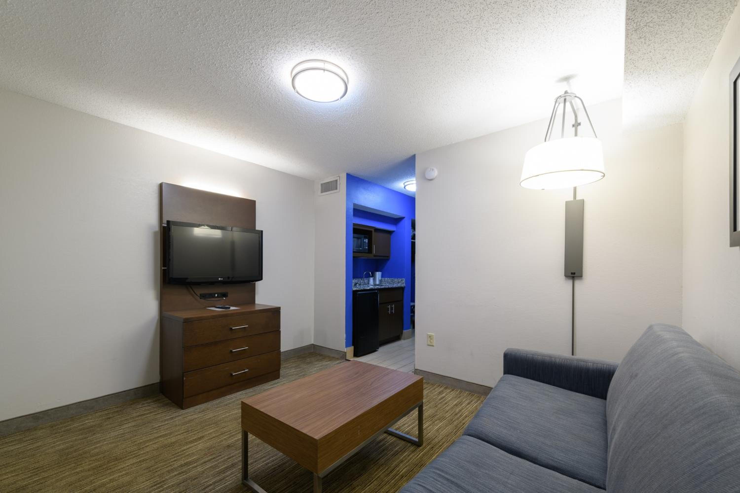 King Suite - Photo 1