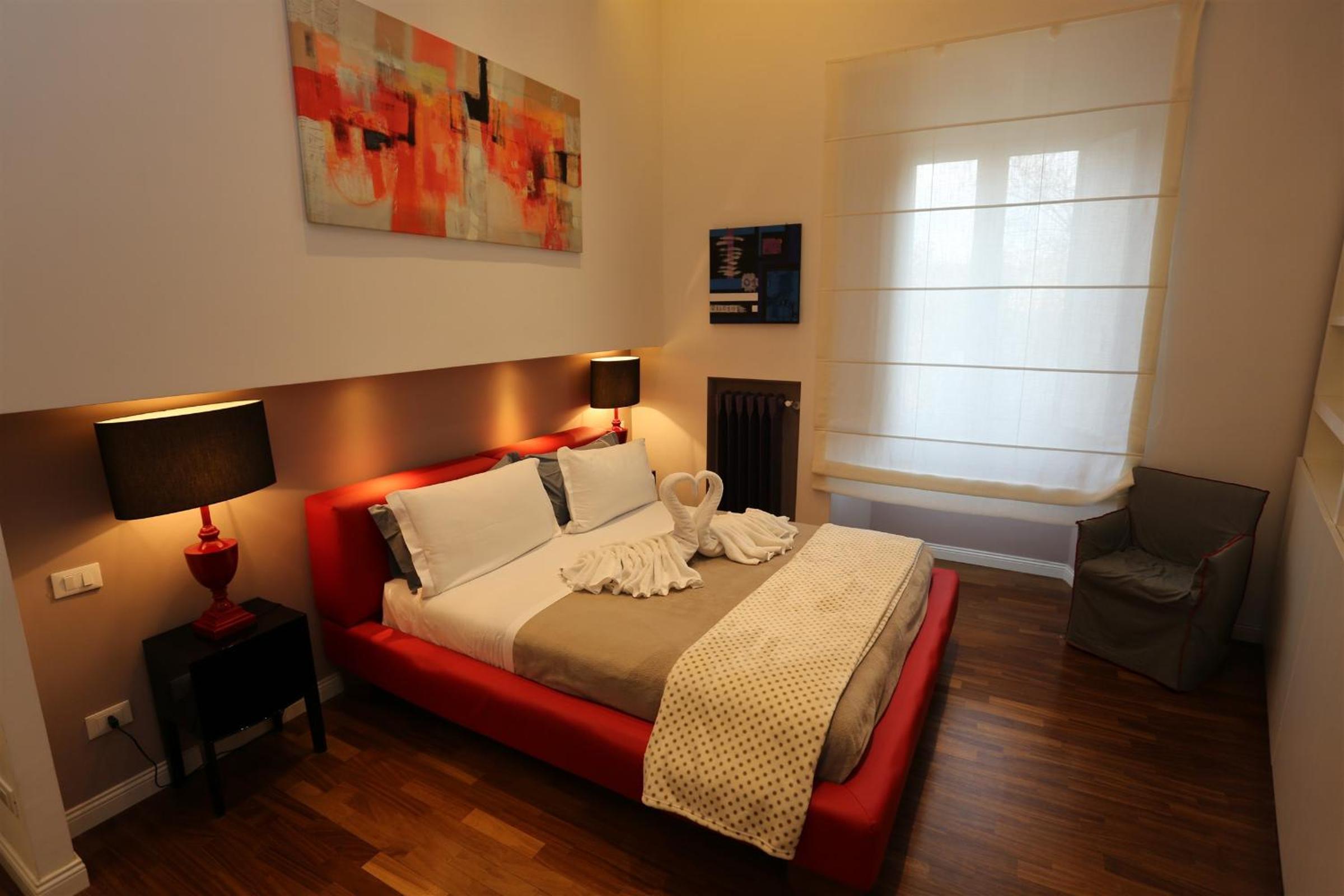 Junior Suite with Spa Bath and City View photo 1